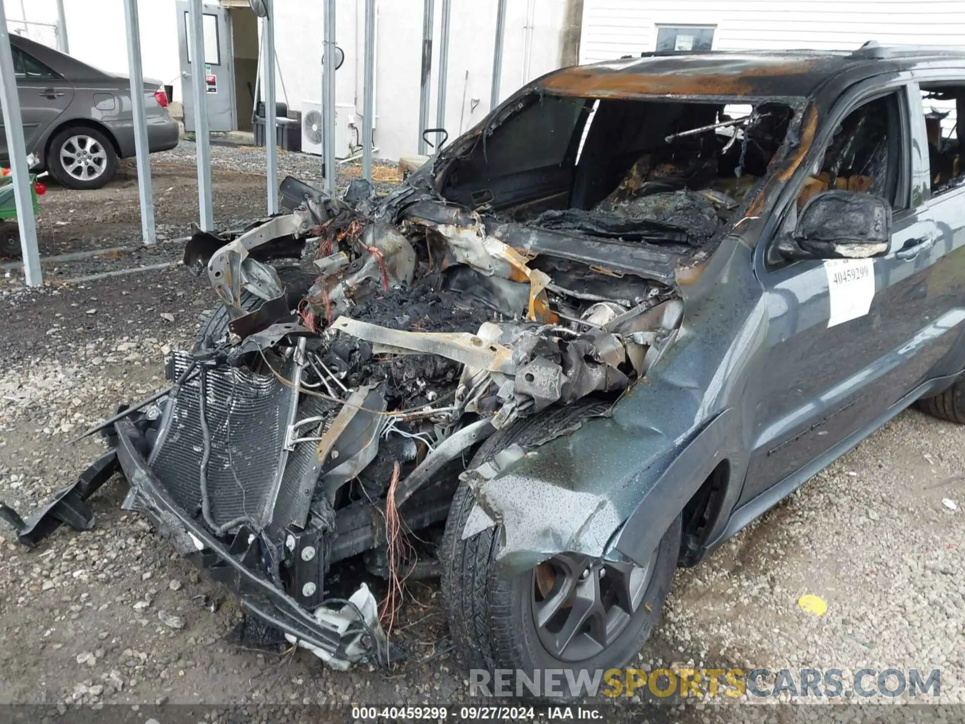 12 Photograph of a damaged car 1C4RJFBG4KC821864 JEEP GRAND CHEROKEE 2019