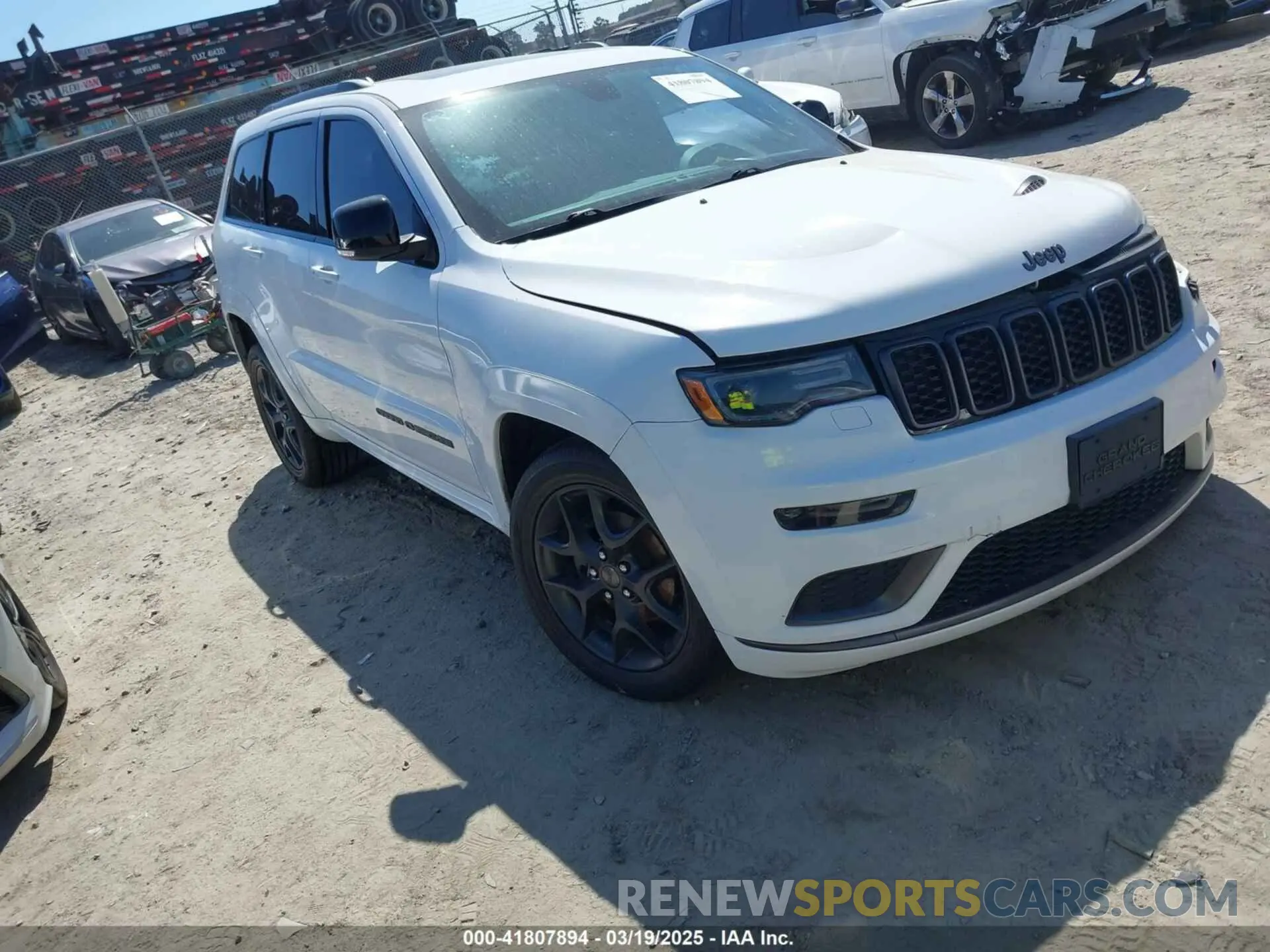 1 Photograph of a damaged car 1C4RJFBG5KC628106 JEEP GRAND CHEROKEE 2019