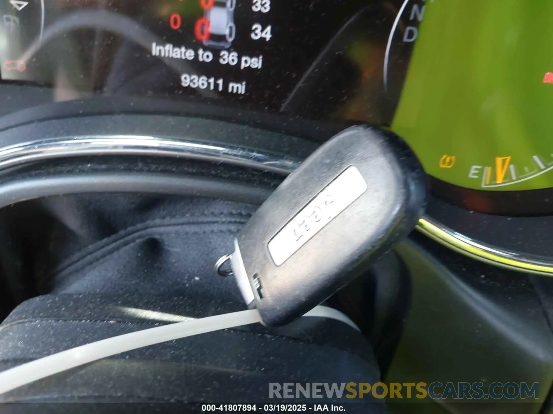 11 Photograph of a damaged car 1C4RJFBG5KC628106 JEEP GRAND CHEROKEE 2019