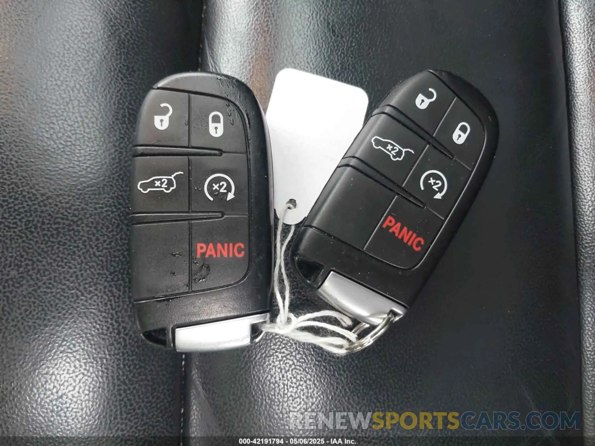 11 Photograph of a damaged car 1C4RJFBG5KC804474 JEEP GRAND CHEROKEE 2019