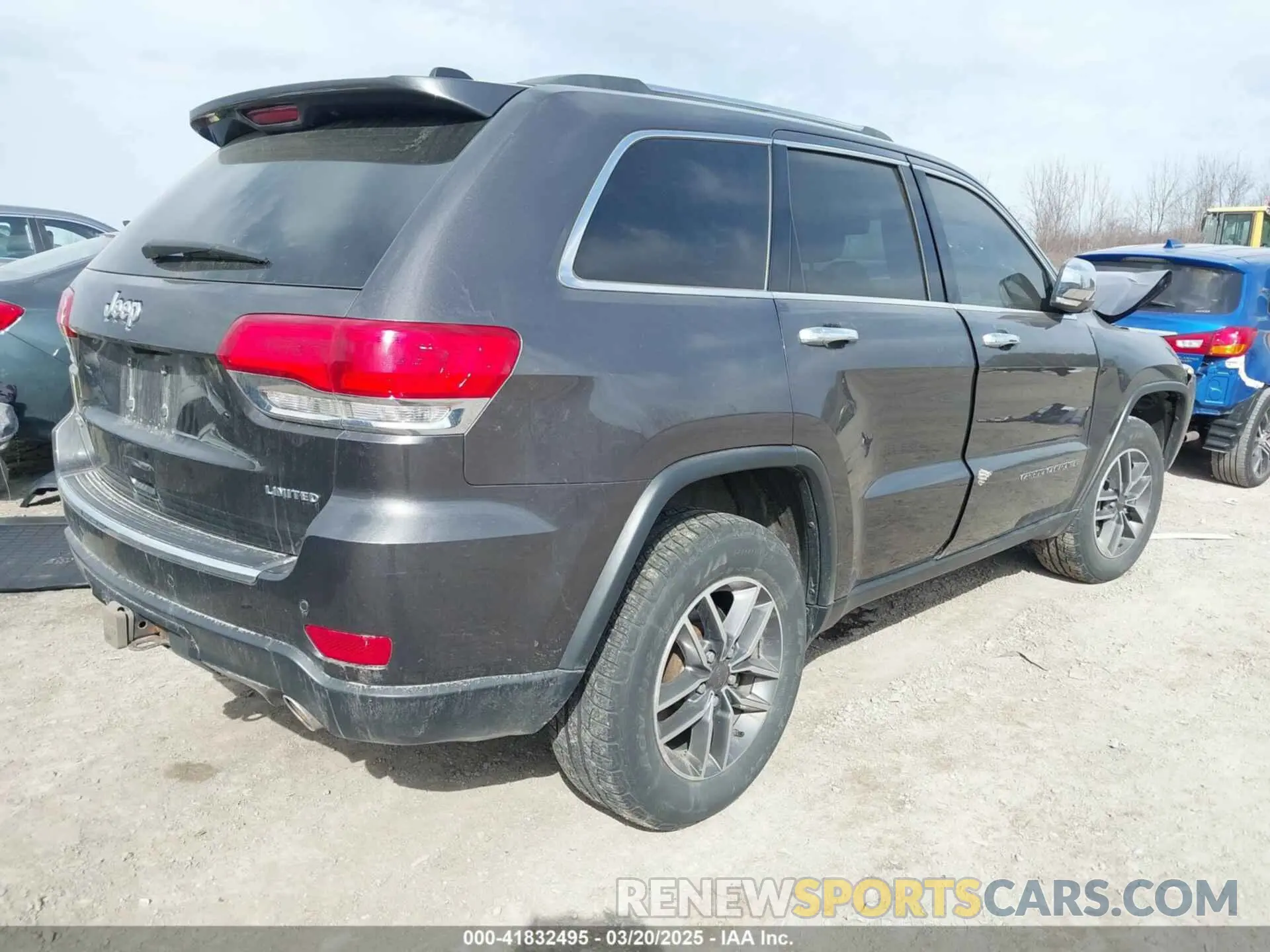 4 Photograph of a damaged car 1C4RJFBG5KC823767 JEEP GRAND CHEROKEE 2019