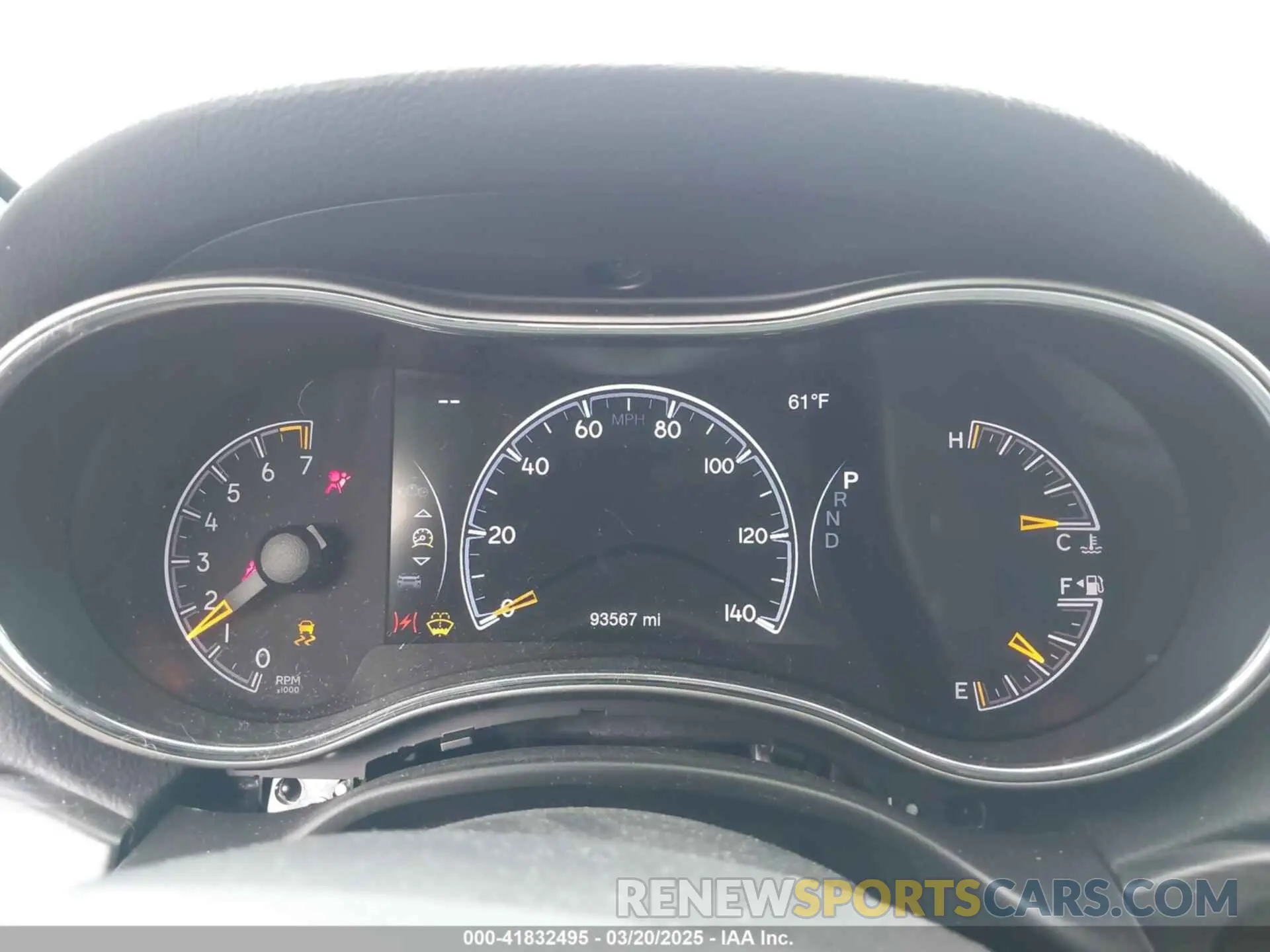 7 Photograph of a damaged car 1C4RJFBG5KC823767 JEEP GRAND CHEROKEE 2019