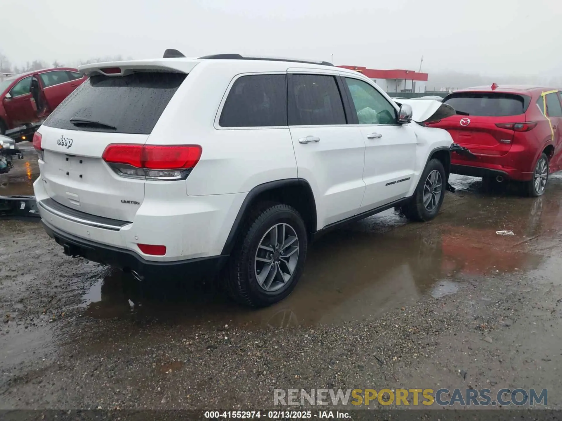 4 Photograph of a damaged car 1C4RJFBG6KC540469 JEEP GRAND CHEROKEE 2019