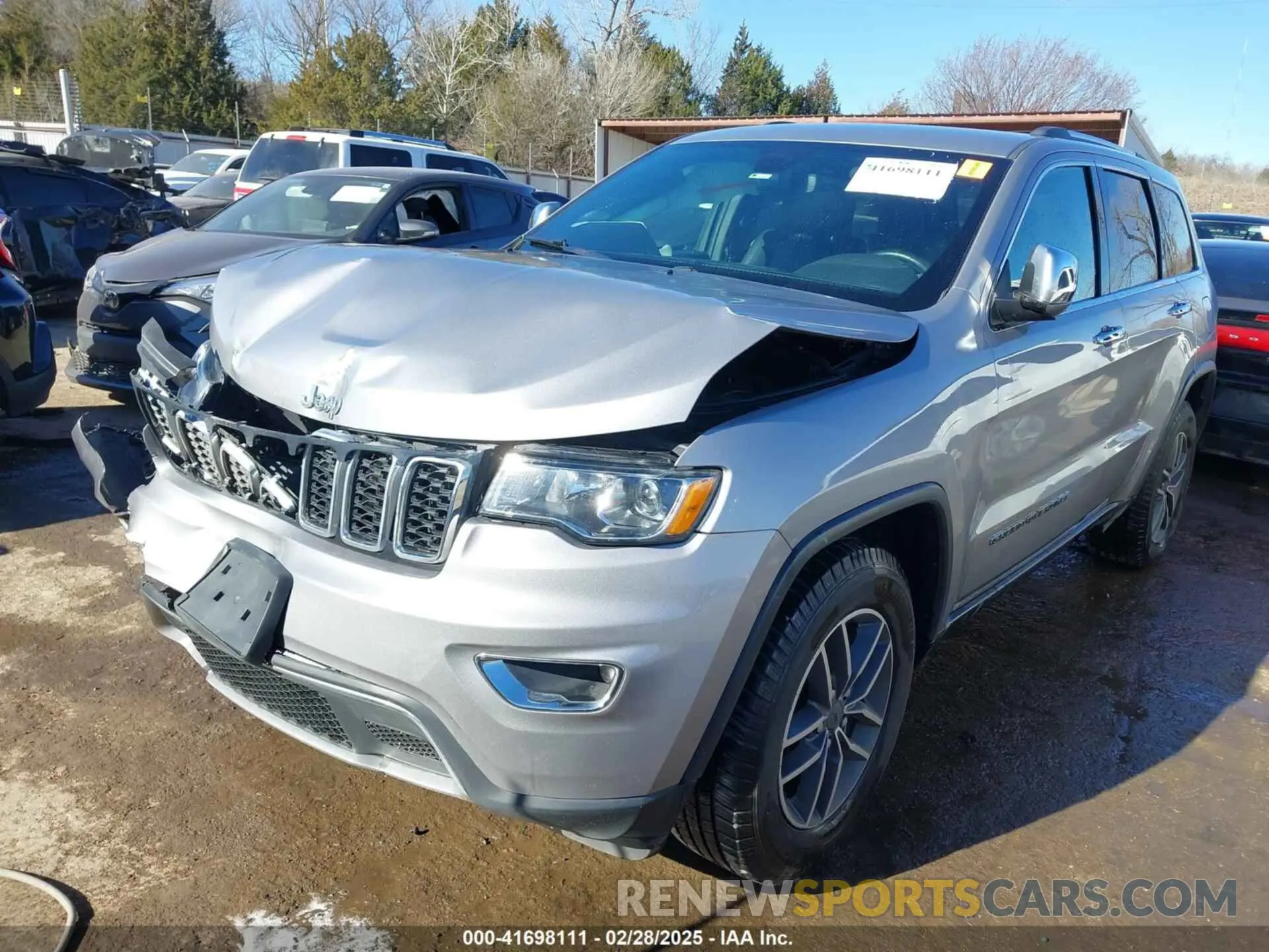 2 Photograph of a damaged car 1C4RJFBG6KC723841 JEEP GRAND CHEROKEE 2019
