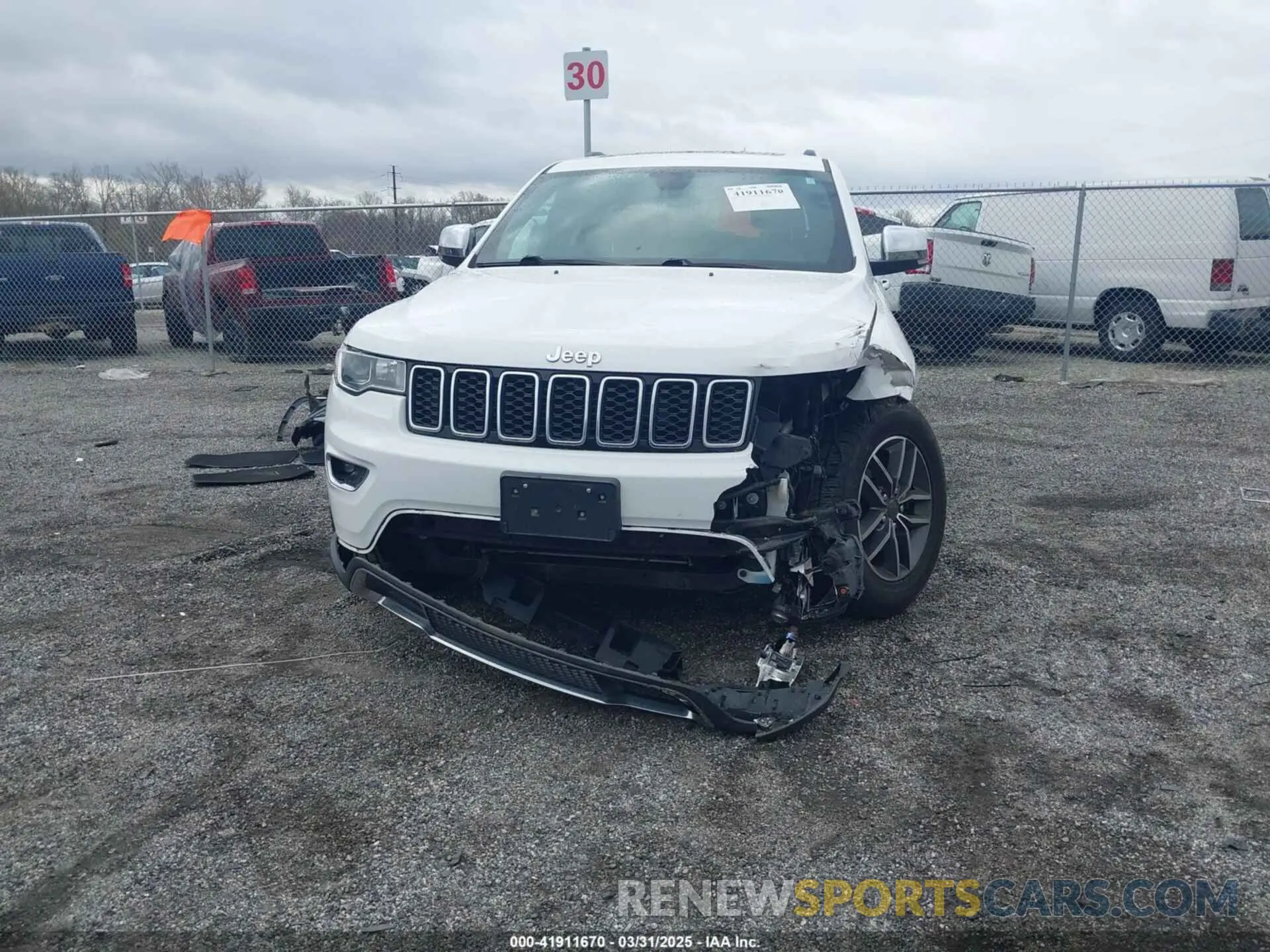 13 Photograph of a damaged car 1C4RJFBG6KC808162 JEEP GRAND CHEROKEE 2019