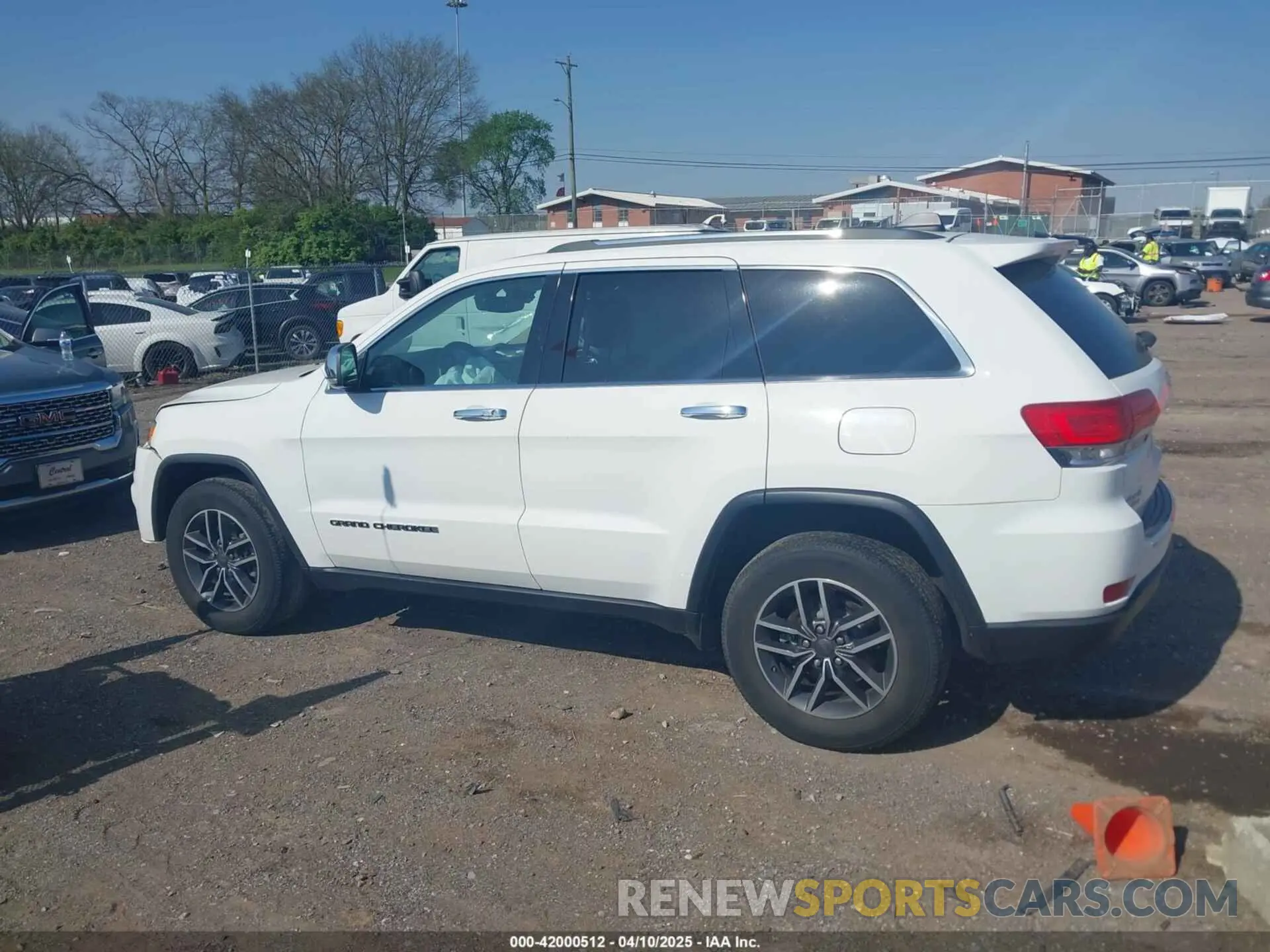 14 Photograph of a damaged car 1C4RJFBG7KC579264 JEEP GRAND CHEROKEE 2019