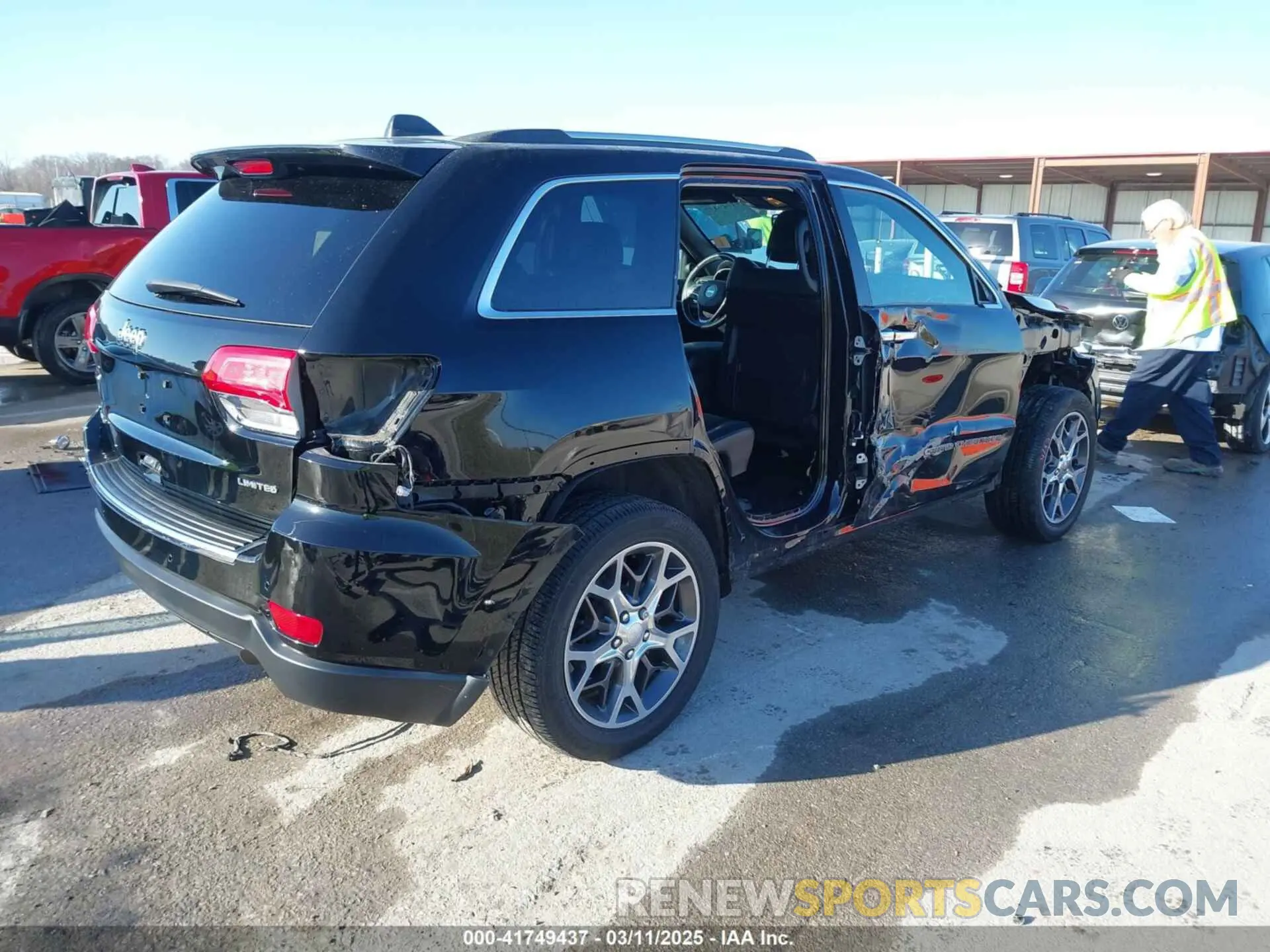 4 Photograph of a damaged car 1C4RJFBG7KC640158 JEEP GRAND CHEROKEE 2019