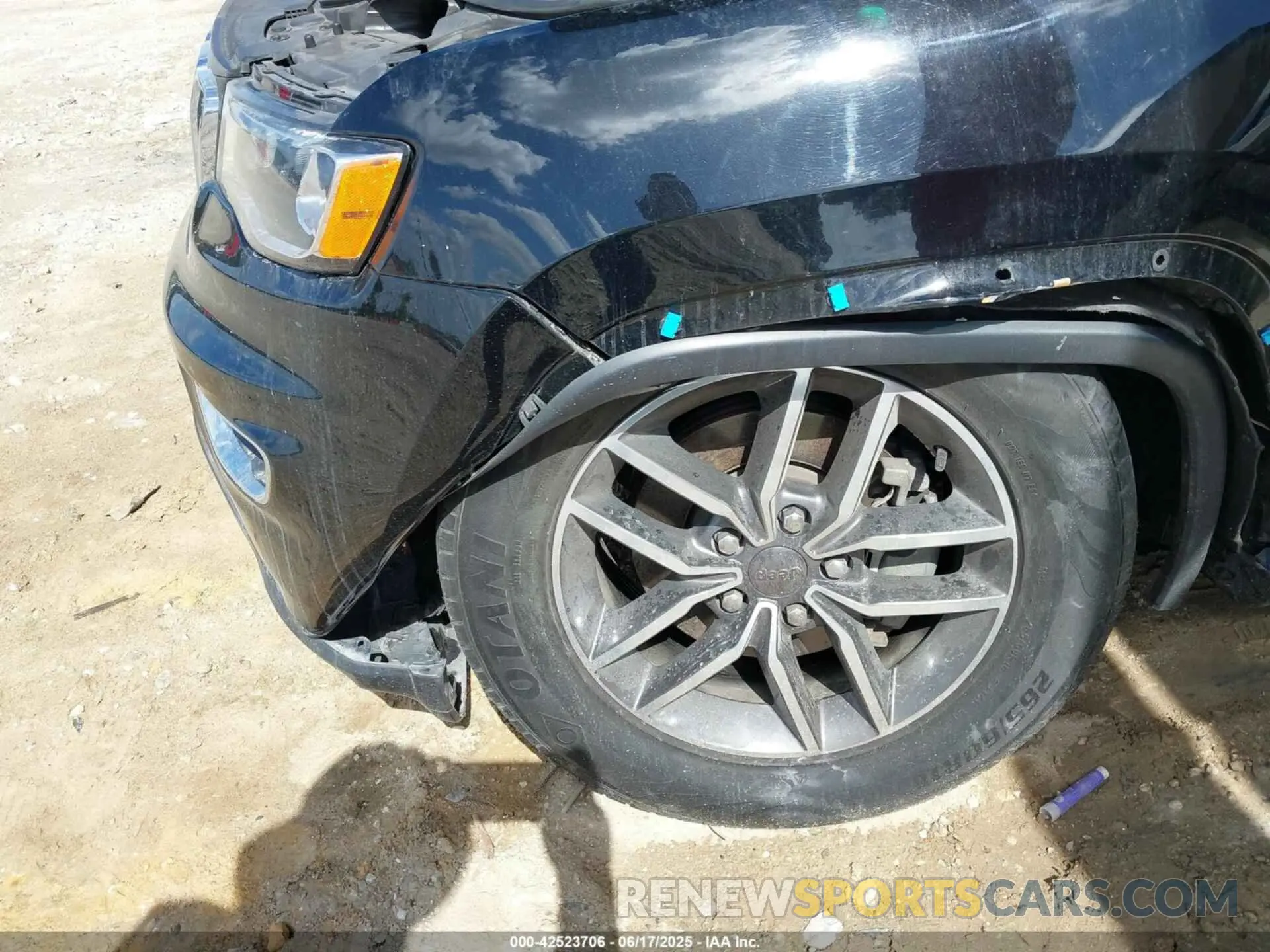 6 Photograph of a damaged car 1C4RJFBG7KC711908 JEEP GRAND CHEROKEE 2019