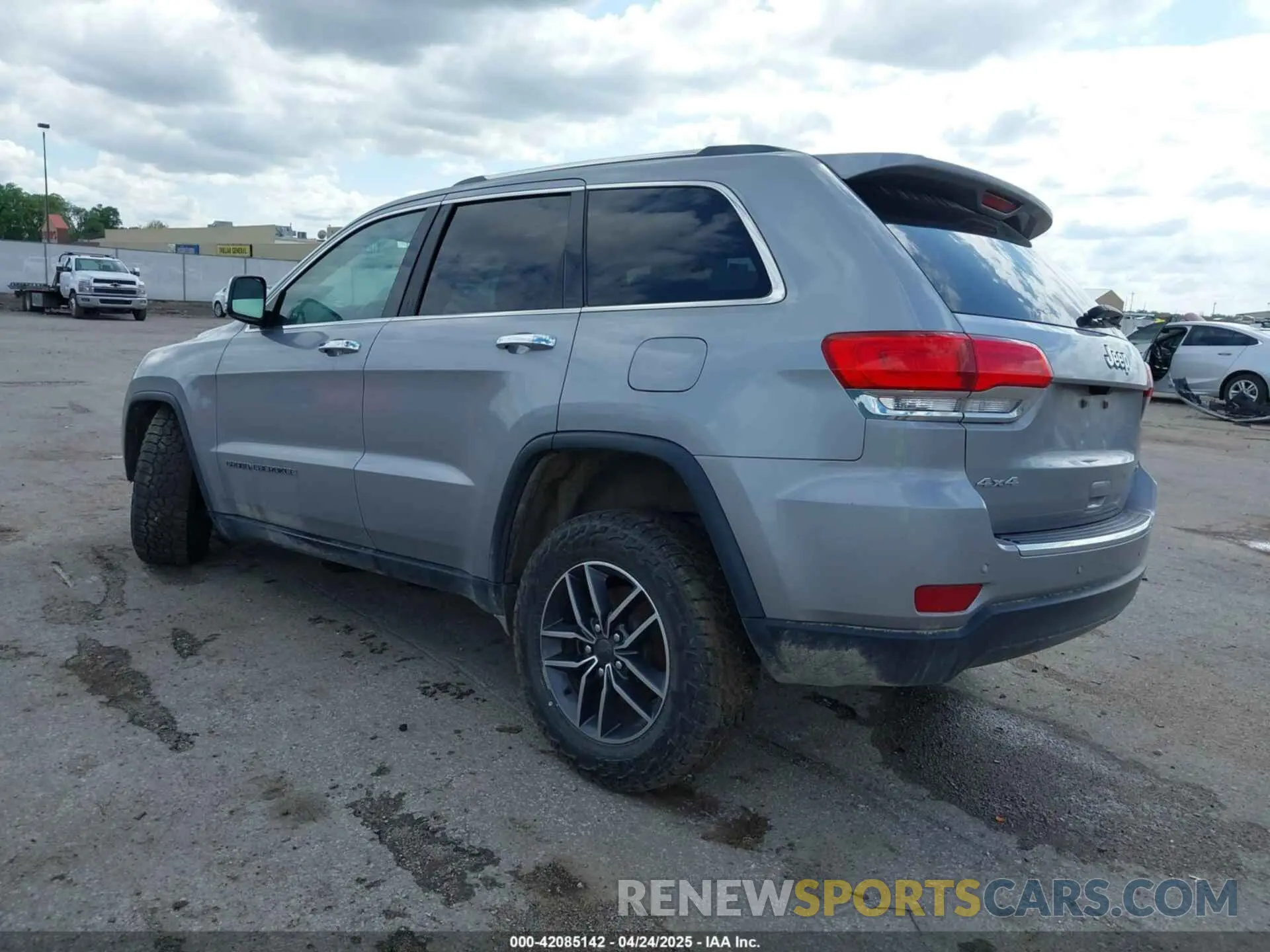 3 Photograph of a damaged car 1C4RJFBG7KC734850 JEEP GRAND CHEROKEE 2019