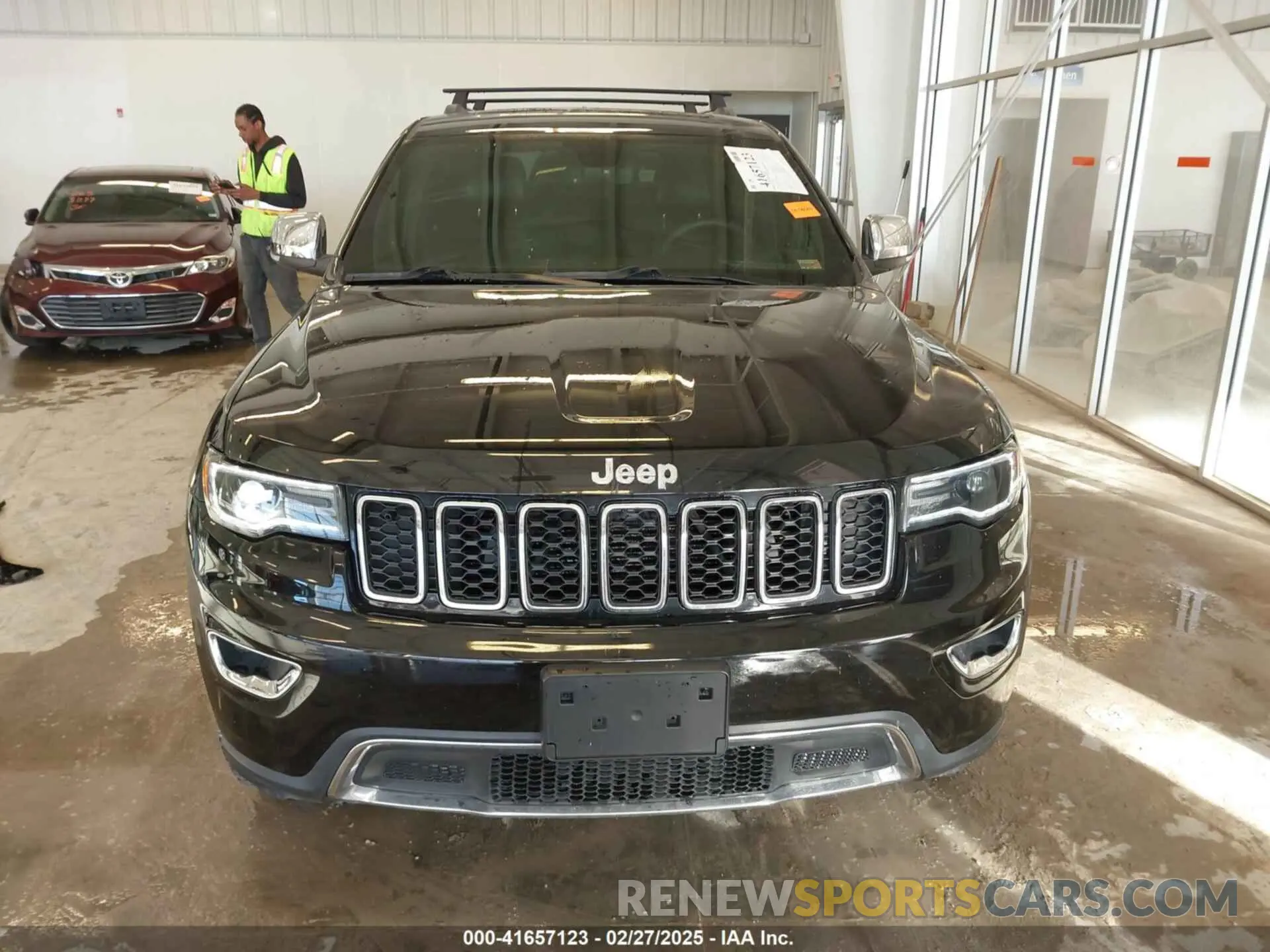 13 Photograph of a damaged car 1C4RJFBG7KC748831 JEEP GRAND CHEROKEE 2019