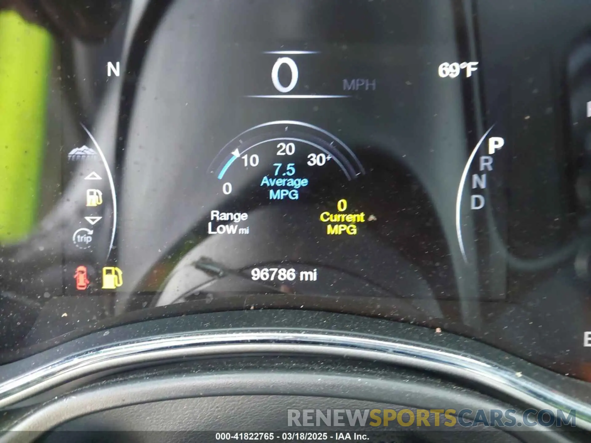 16 Photograph of a damaged car 1C4RJFBG7KC782834 JEEP GRAND CHEROKEE 2019