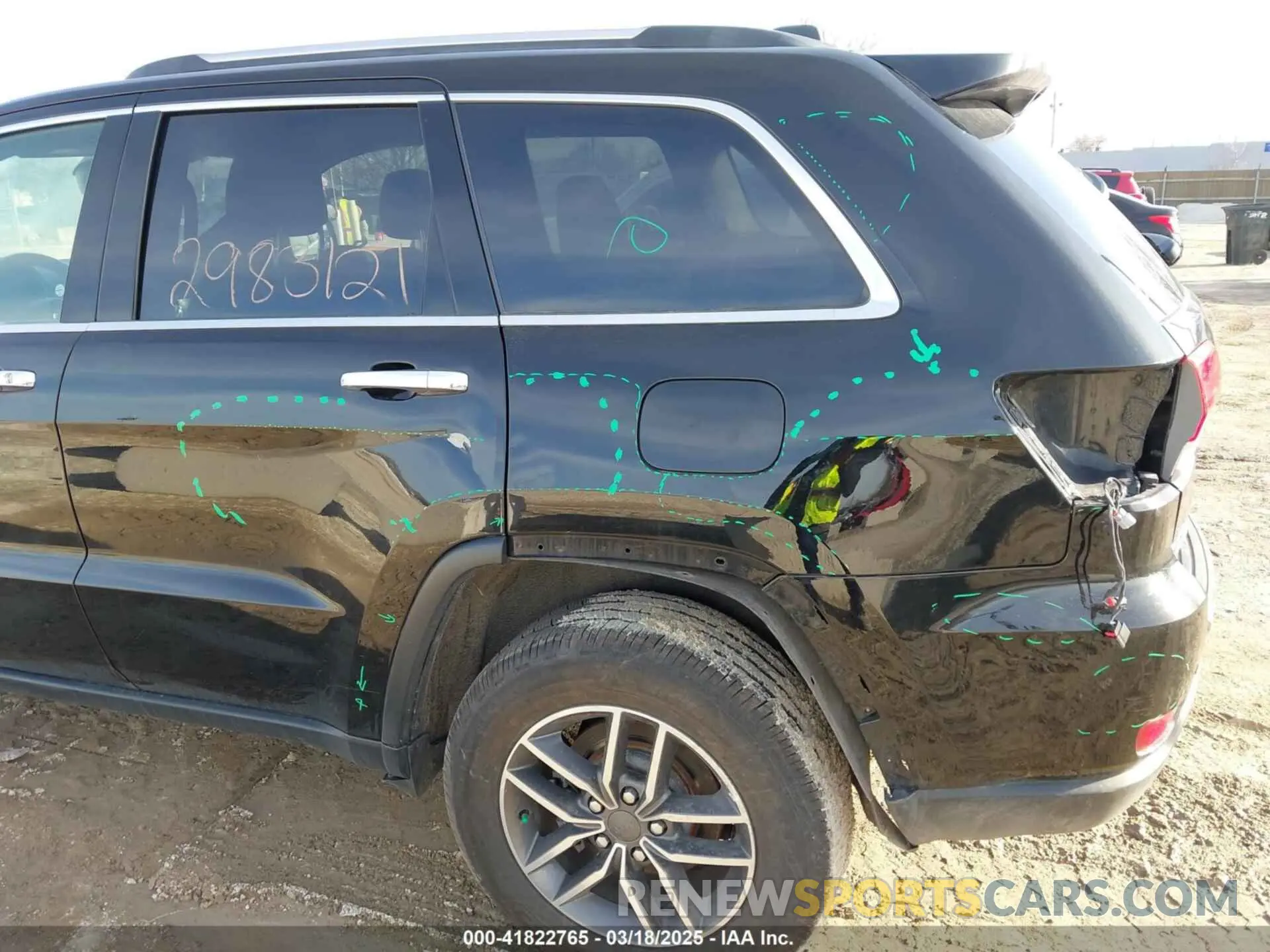 20 Photograph of a damaged car 1C4RJFBG7KC782834 JEEP GRAND CHEROKEE 2019