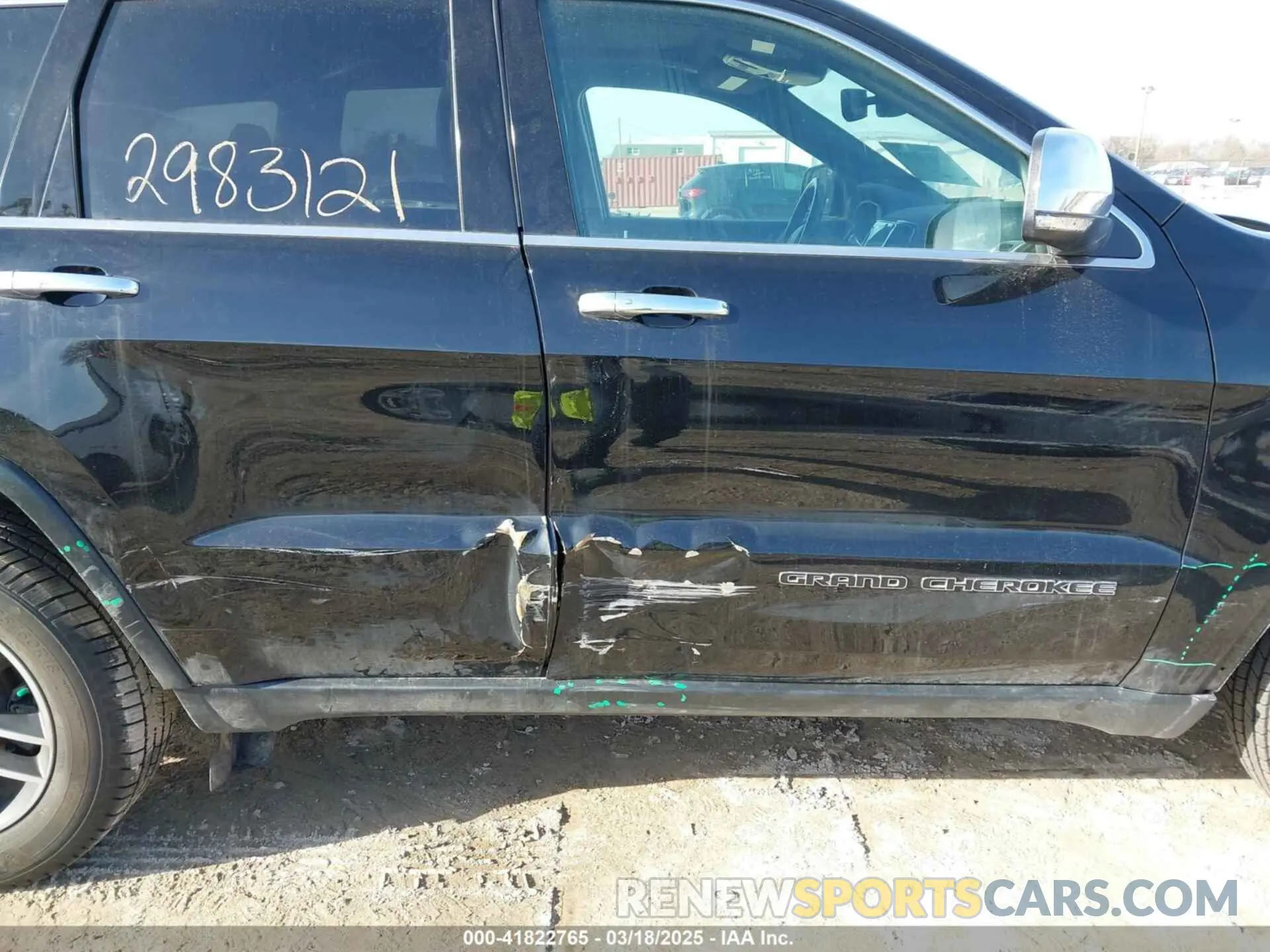 6 Photograph of a damaged car 1C4RJFBG7KC782834 JEEP GRAND CHEROKEE 2019