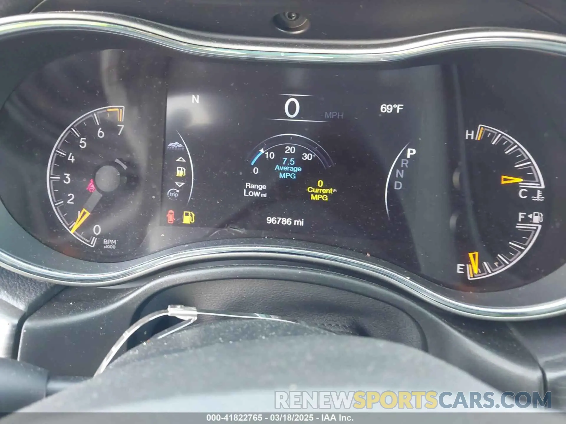 7 Photograph of a damaged car 1C4RJFBG7KC782834 JEEP GRAND CHEROKEE 2019
