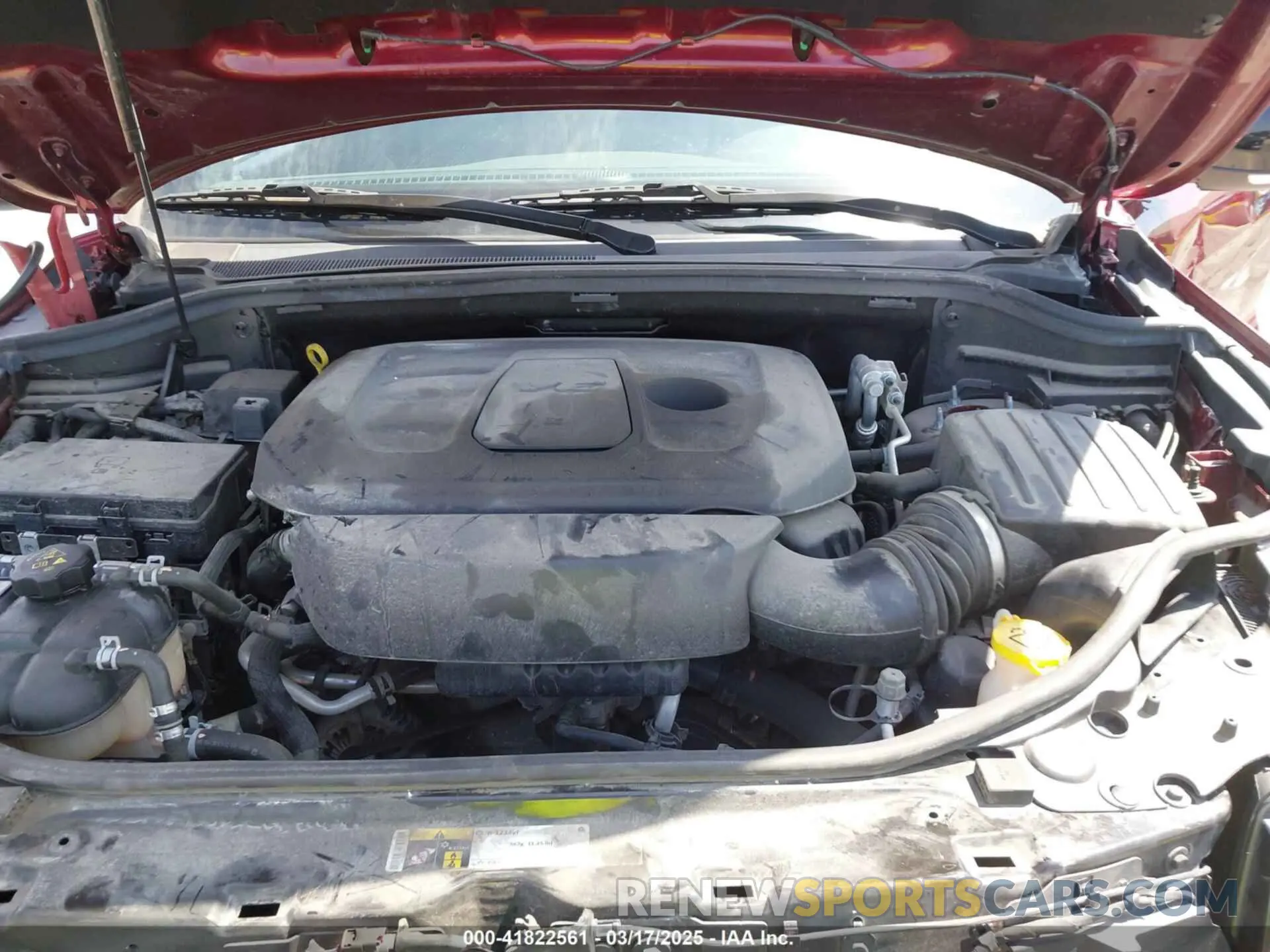 10 Photograph of a damaged car 1C4RJFBG7KC828467 JEEP GRAND CHEROKEE 2019