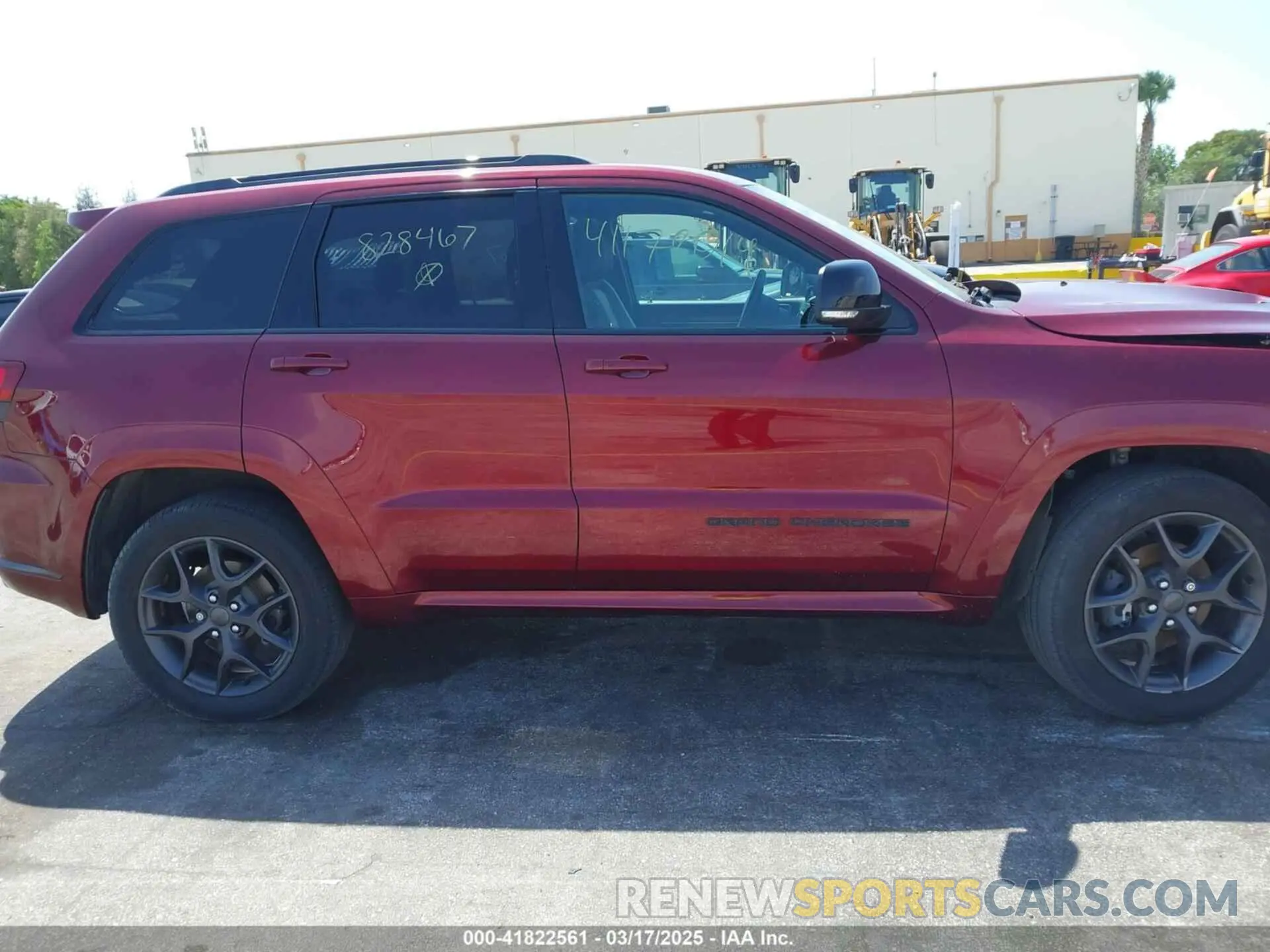 13 Photograph of a damaged car 1C4RJFBG7KC828467 JEEP GRAND CHEROKEE 2019