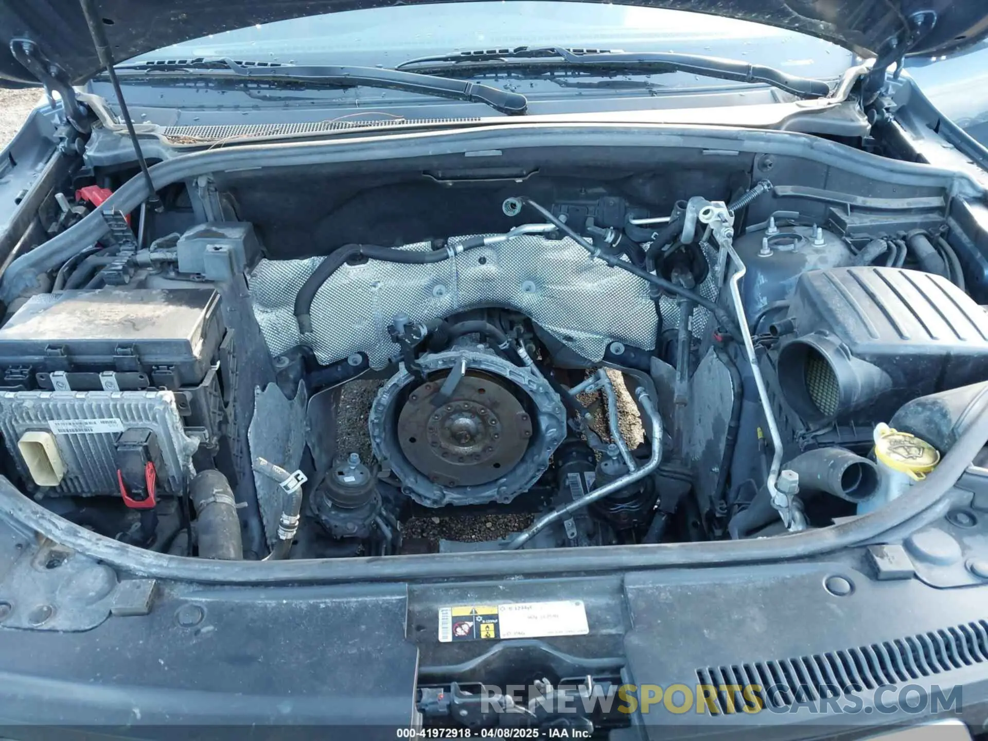 6 Photograph of a damaged car 1C4RJFBG7KC829649 JEEP GRAND CHEROKEE 2019