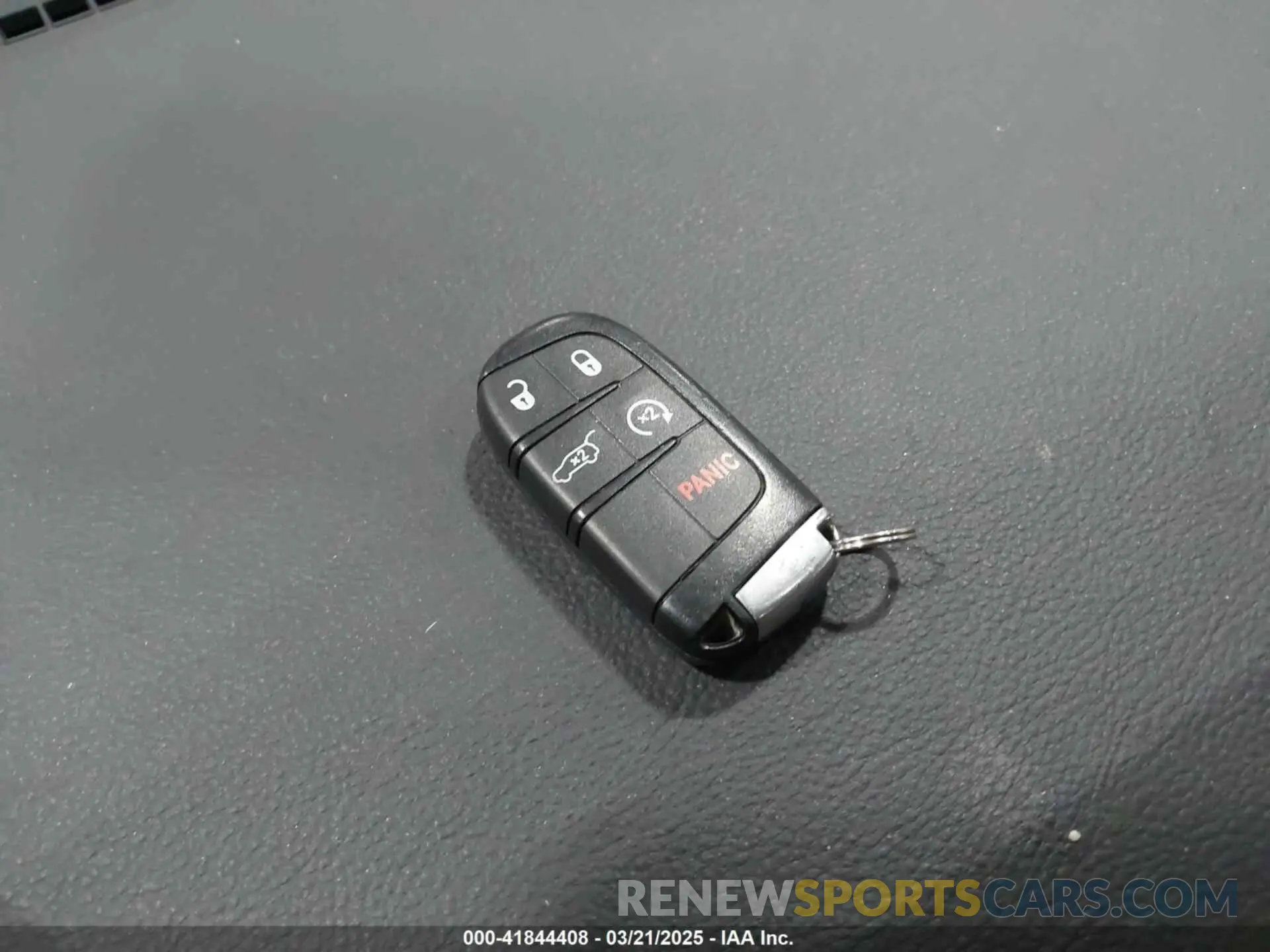11 Photograph of a damaged car 1C4RJFBG8KC578012 JEEP GRAND CHEROKEE 2019