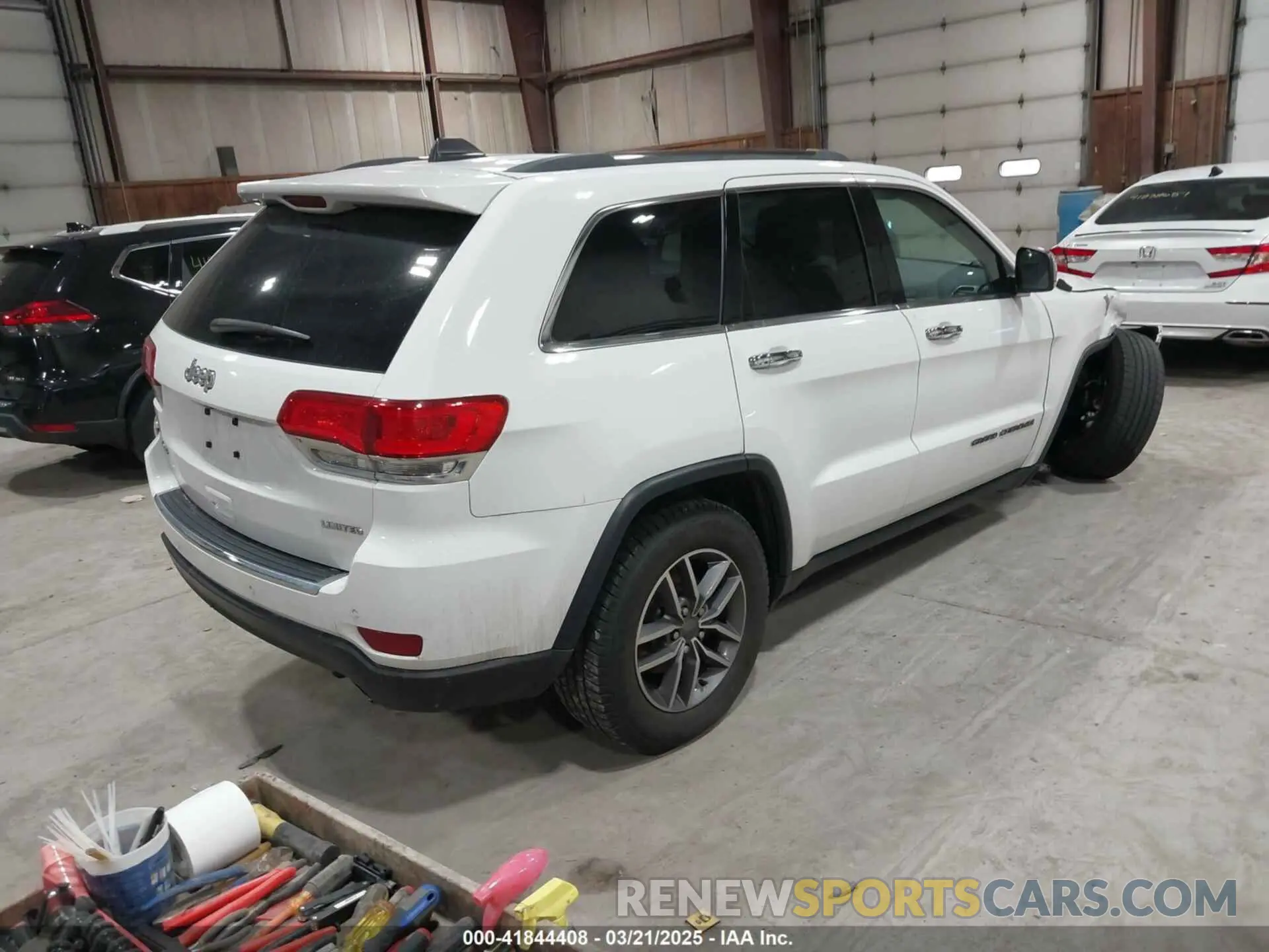 4 Photograph of a damaged car 1C4RJFBG8KC578012 JEEP GRAND CHEROKEE 2019