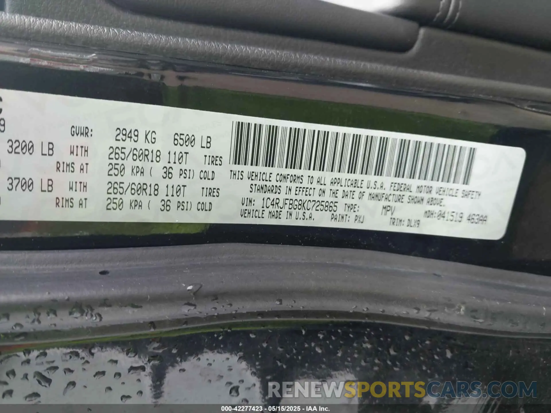 9 Photograph of a damaged car 1C4RJFBG8KC725865 JEEP GRAND CHEROKEE 2019