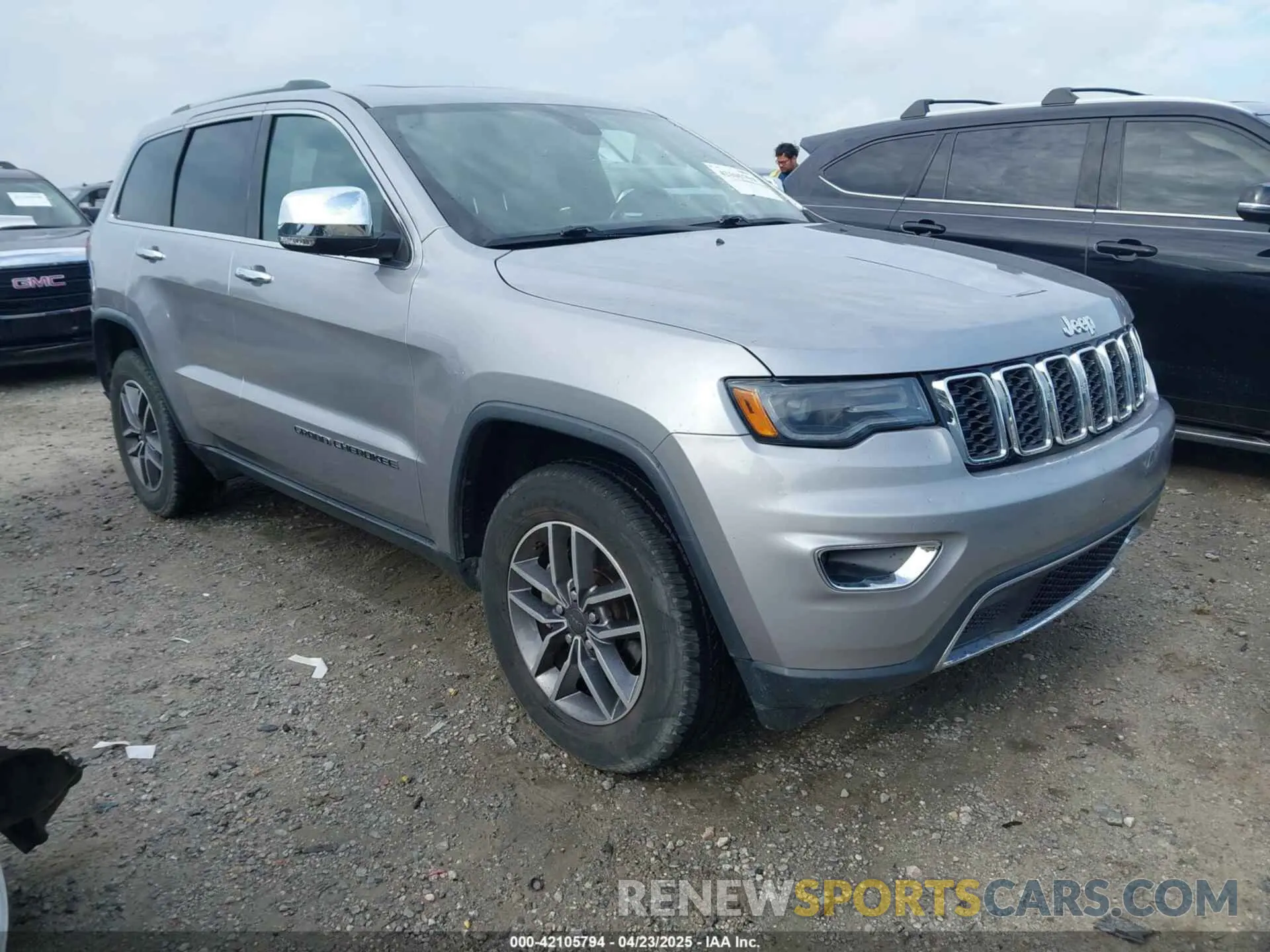 1 Photograph of a damaged car 1C4RJFBG8KC799478 JEEP GRAND CHEROKEE 2019