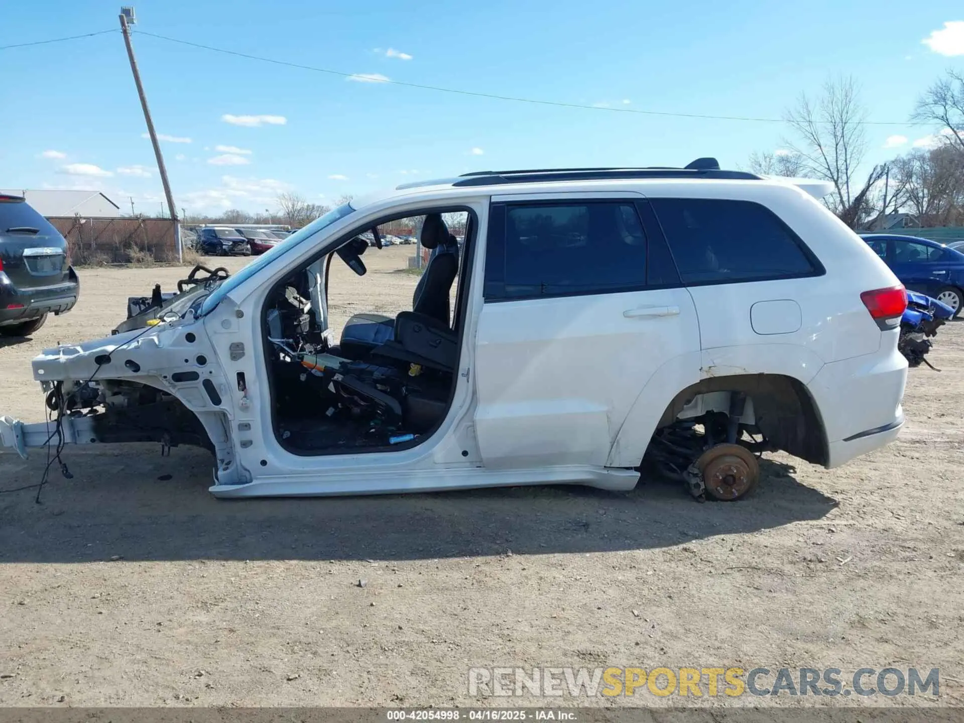 13 Photograph of a damaged car 1C4RJFBG9KC618419 JEEP GRAND CHEROKEE 2019