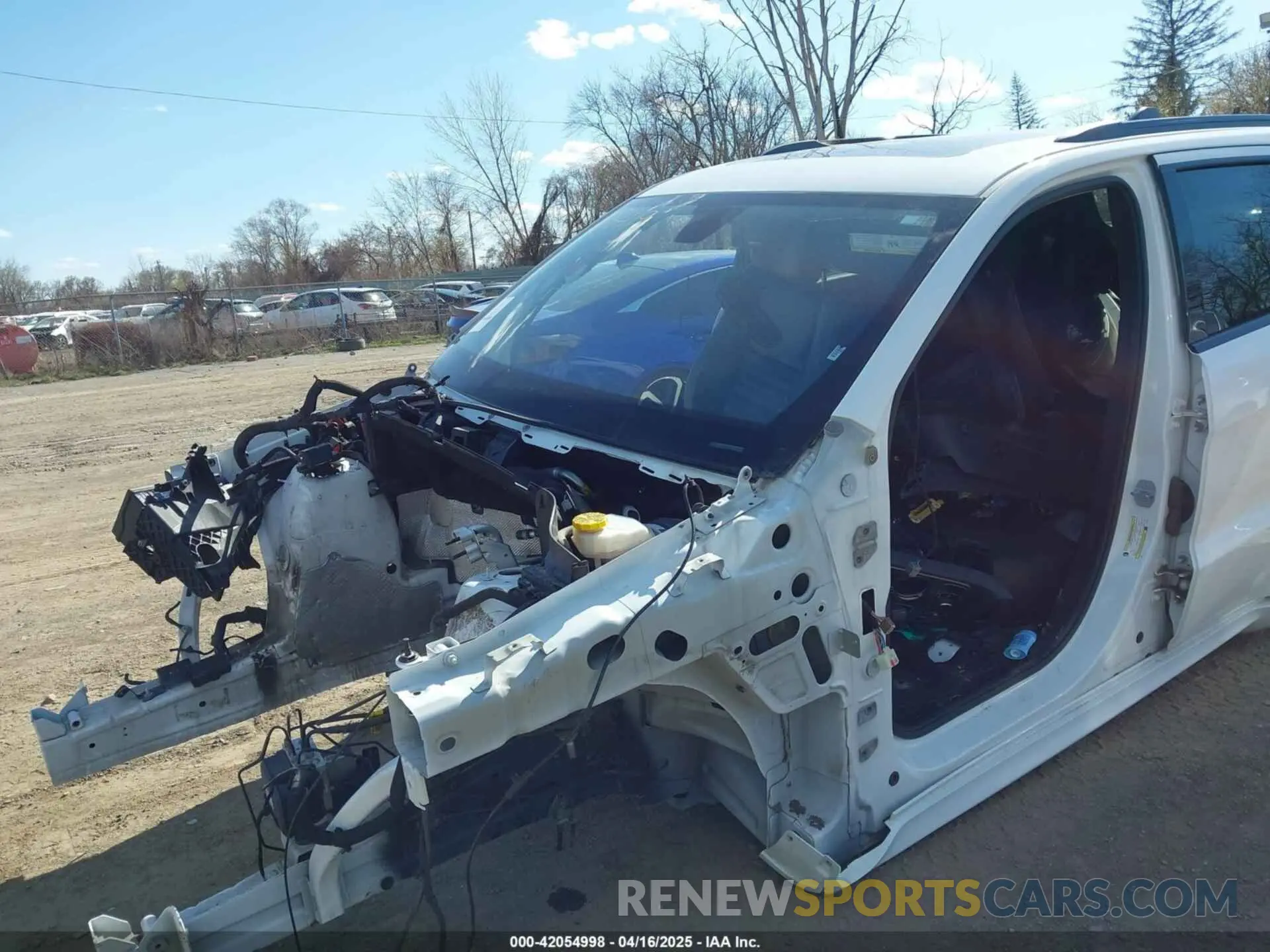 6 Photograph of a damaged car 1C4RJFBG9KC618419 JEEP GRAND CHEROKEE 2019