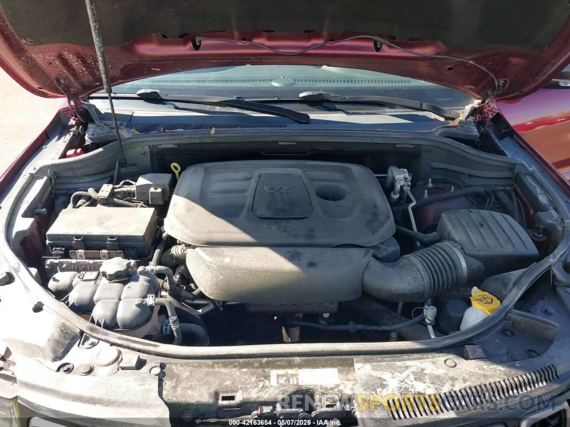10 Photograph of a damaged car 1C4RJFBG9KC678135 JEEP GRAND CHEROKEE 2019