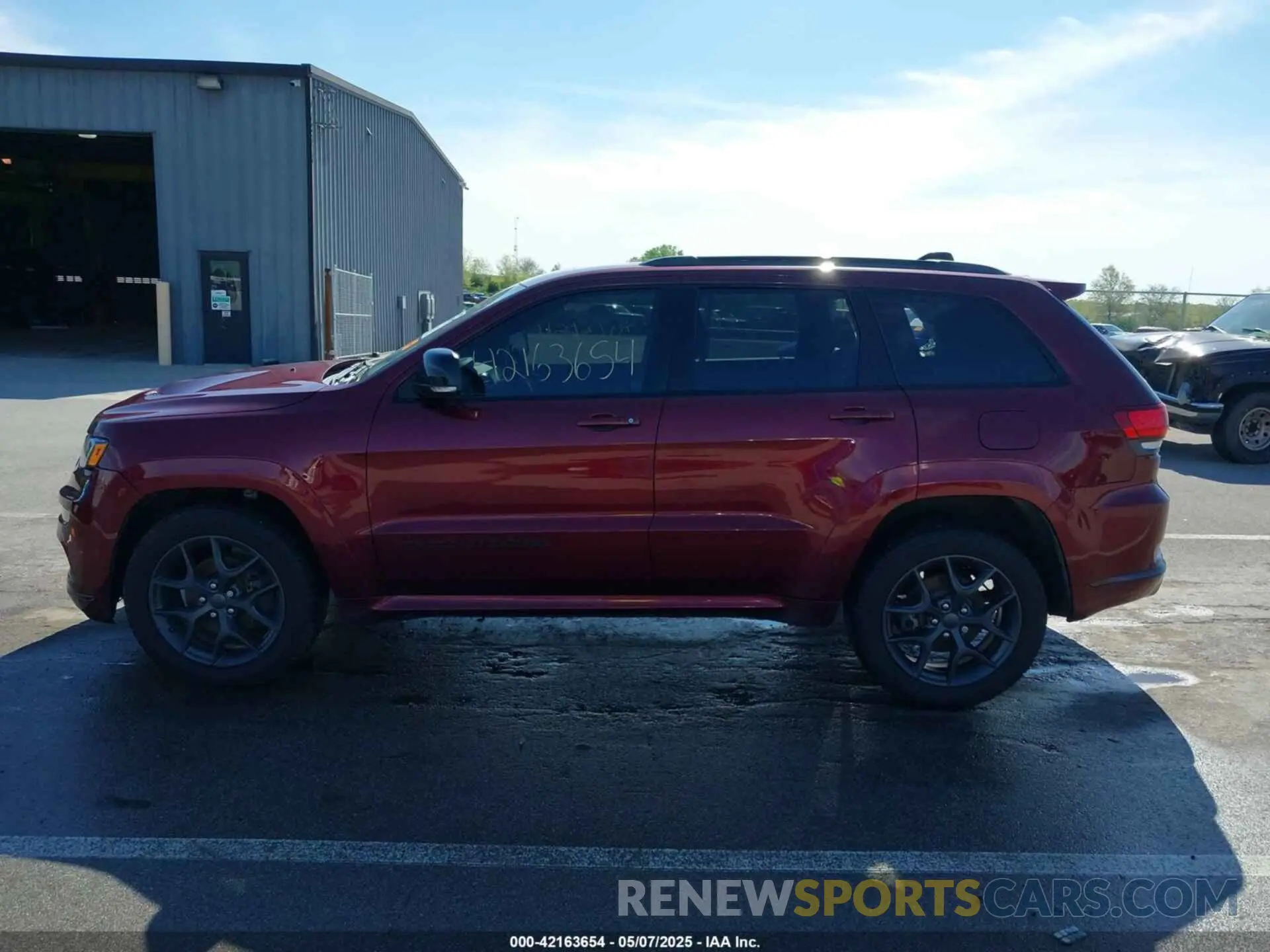 14 Photograph of a damaged car 1C4RJFBG9KC678135 JEEP GRAND CHEROKEE 2019