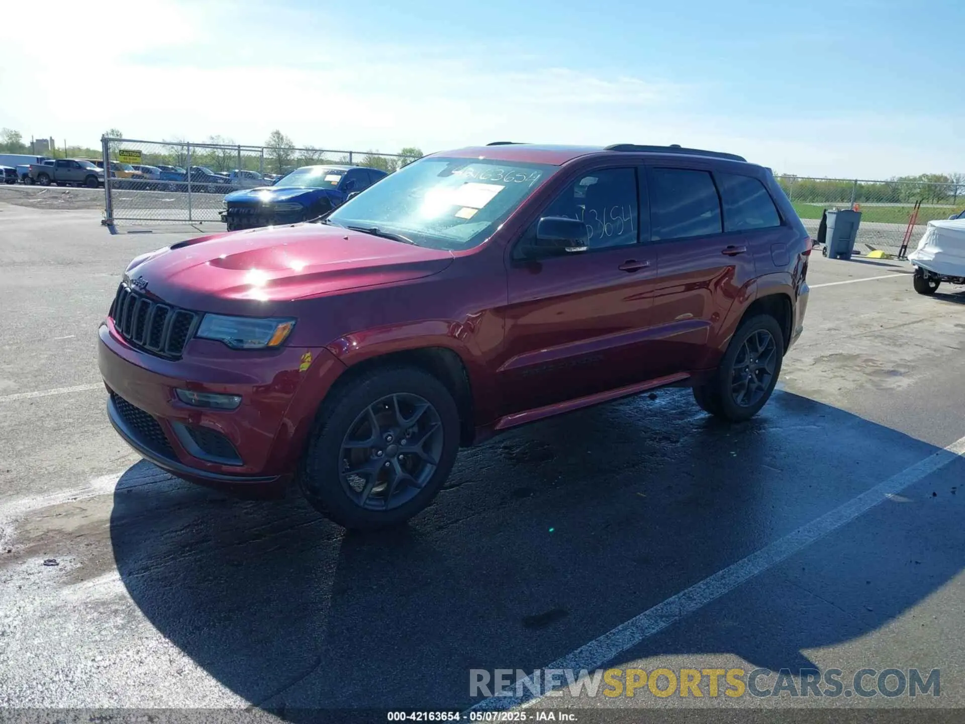 2 Photograph of a damaged car 1C4RJFBG9KC678135 JEEP GRAND CHEROKEE 2019