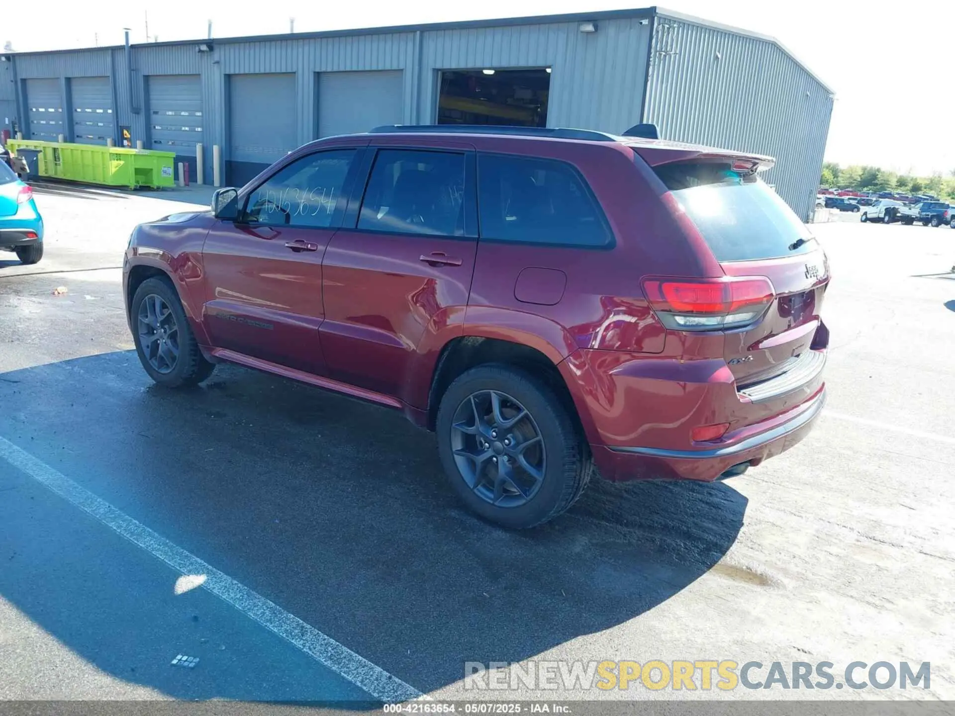 3 Photograph of a damaged car 1C4RJFBG9KC678135 JEEP GRAND CHEROKEE 2019