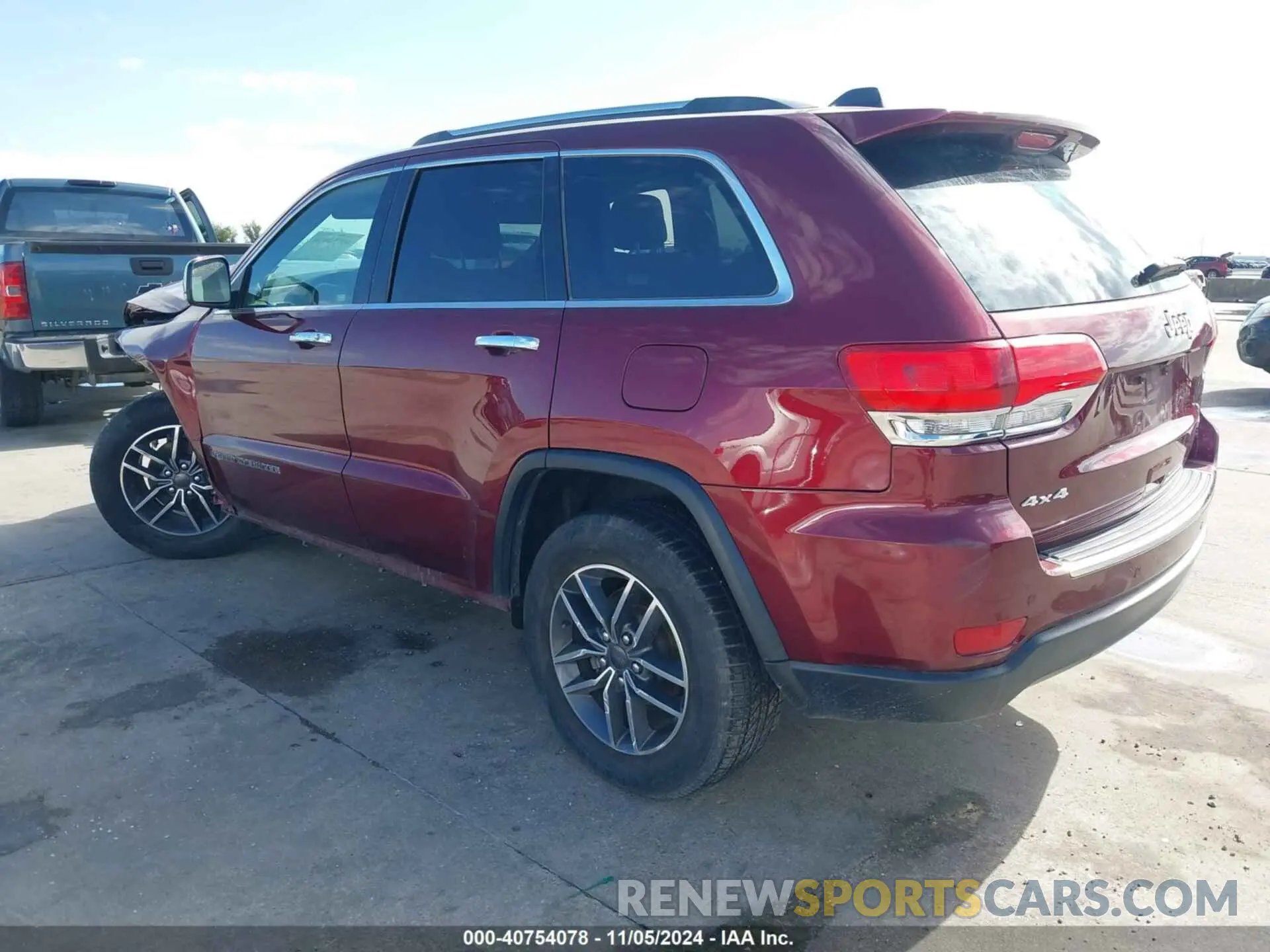 3 Photograph of a damaged car 1C4RJFBG9KC724143 JEEP GRAND CHEROKEE 2019