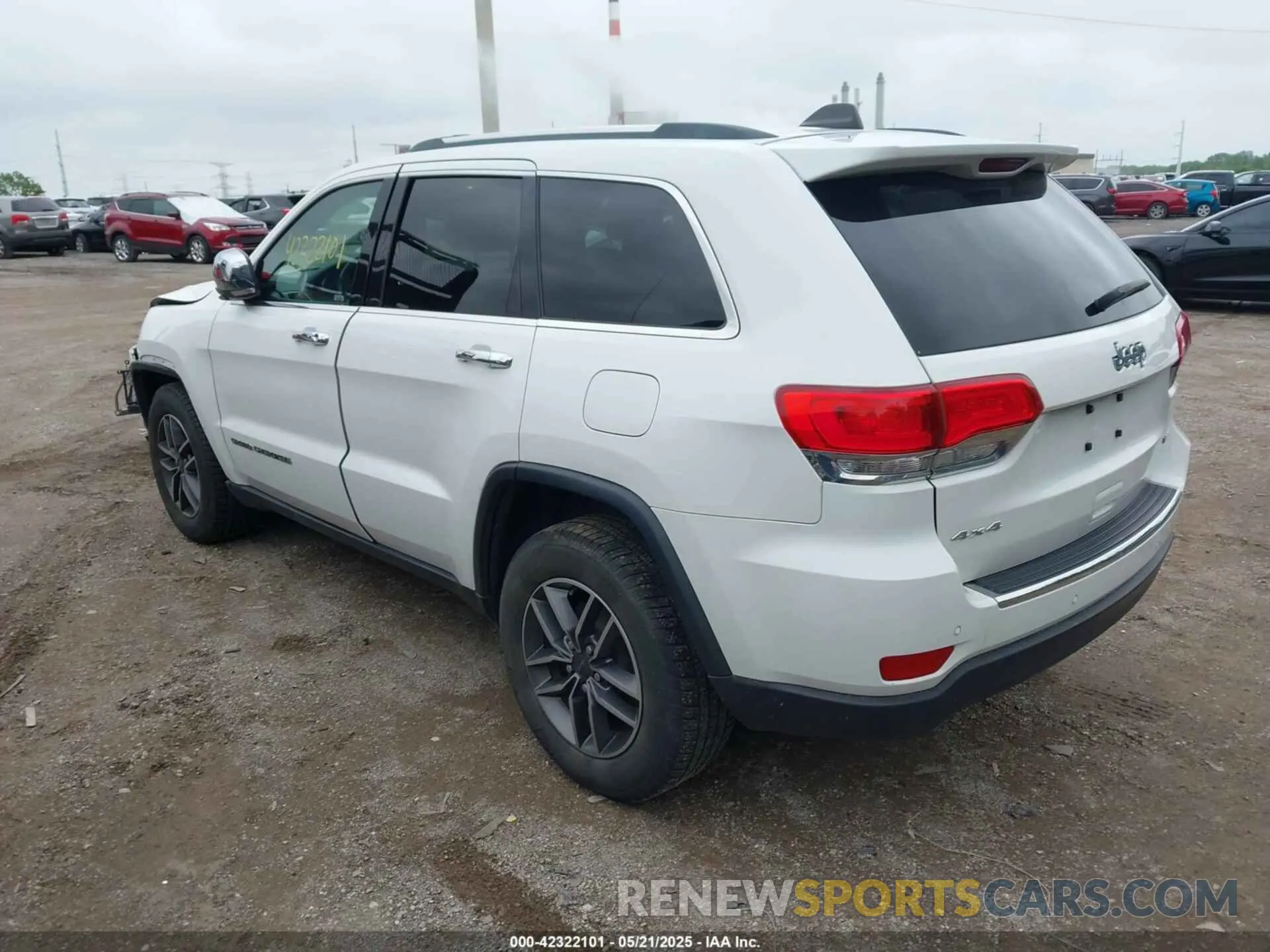 3 Photograph of a damaged car 1C4RJFBG9KC746031 JEEP GRAND CHEROKEE 2019