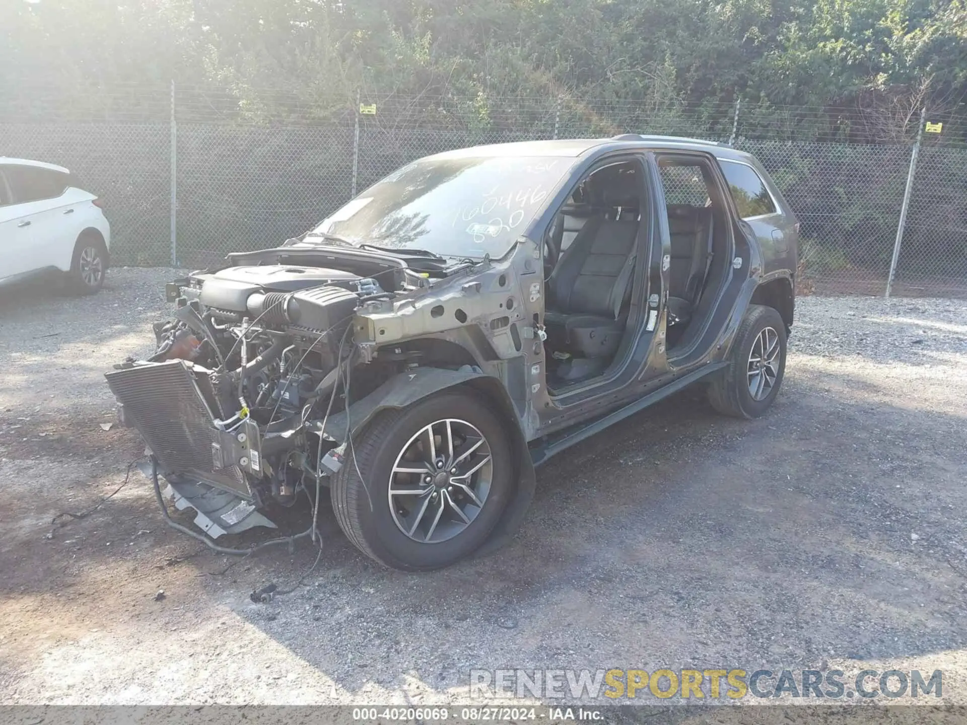 16 Photograph of a damaged car 1C4RJFBG9KC760446 JEEP GRAND CHEROKEE 2019