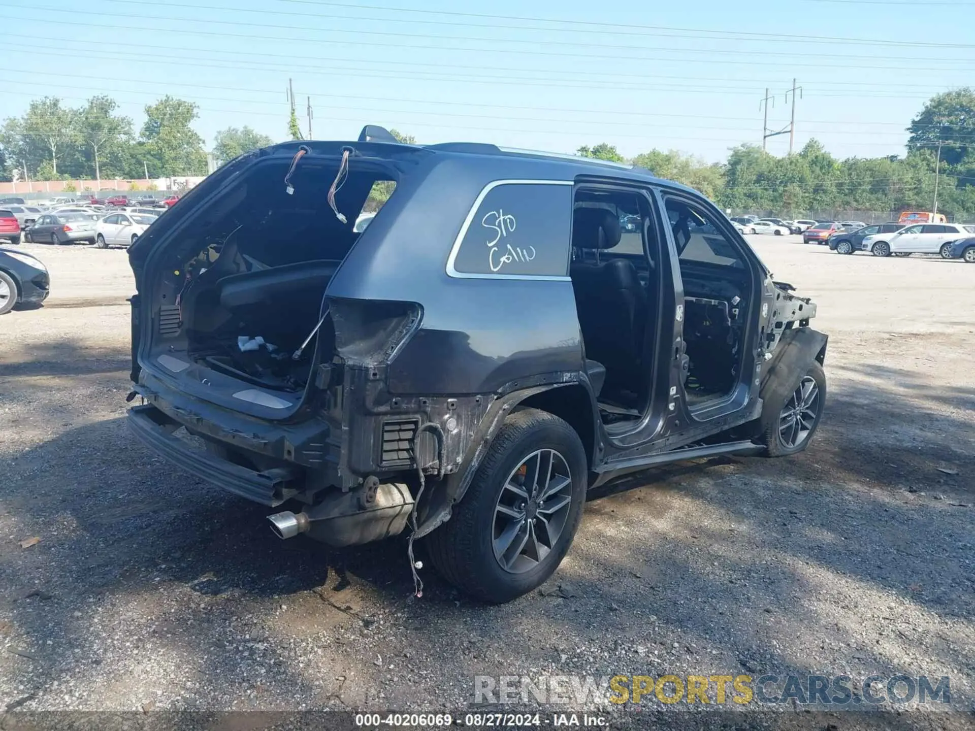 19 Photograph of a damaged car 1C4RJFBG9KC760446 JEEP GRAND CHEROKEE 2019