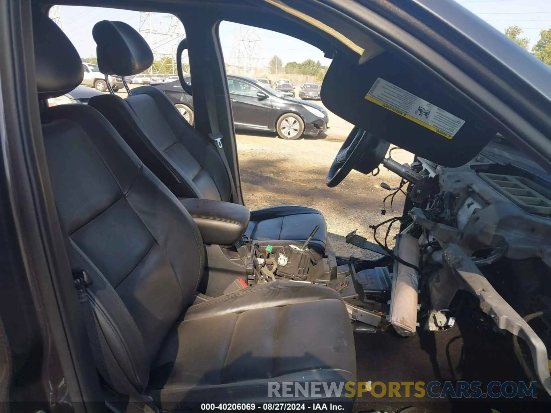 5 Photograph of a damaged car 1C4RJFBG9KC760446 JEEP GRAND CHEROKEE 2019