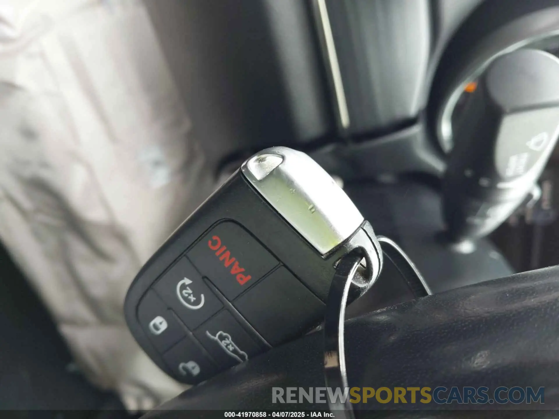 11 Photograph of a damaged car 1C4RJFBG9KC773620 JEEP GRAND CHEROKEE 2019