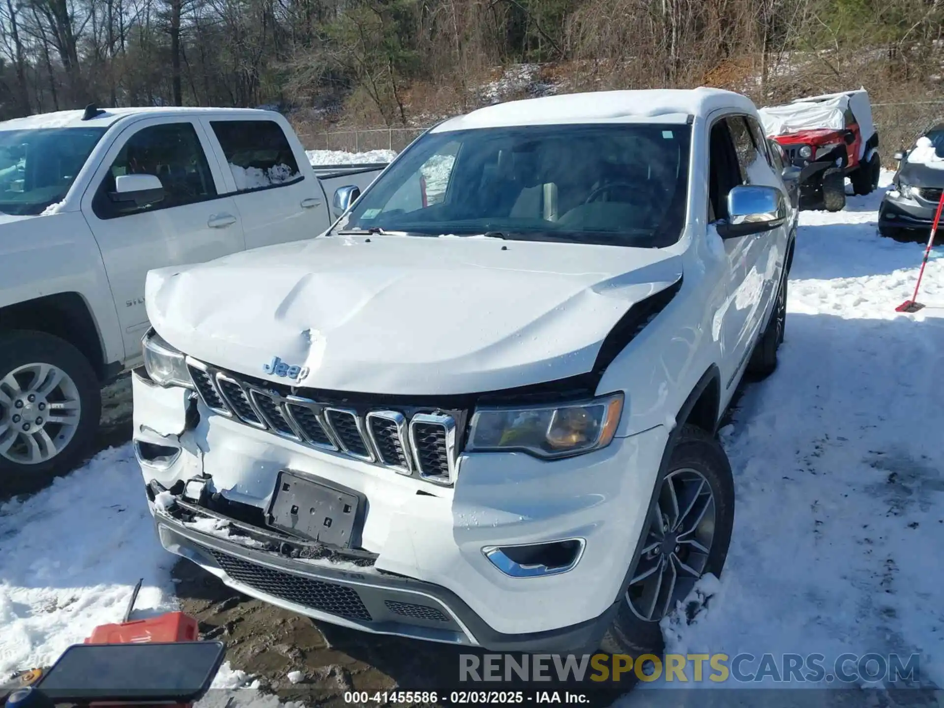 12 Photograph of a damaged car 1C4RJFBG9KC810343 JEEP GRAND CHEROKEE 2019