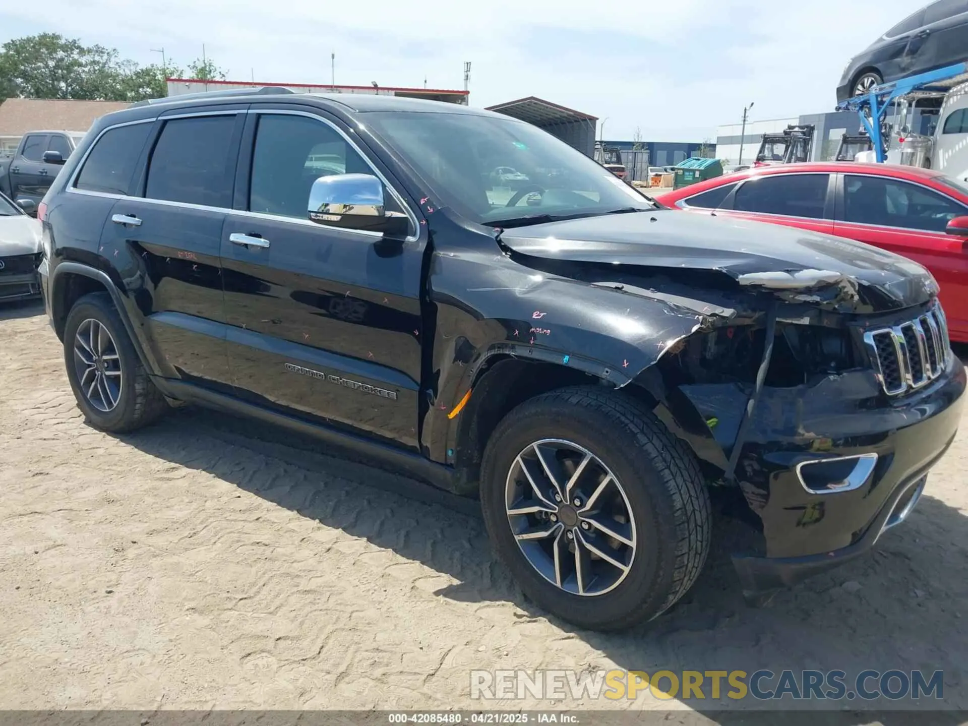 1 Photograph of a damaged car 1C4RJFBG9KC831953 JEEP GRAND CHEROKEE 2019