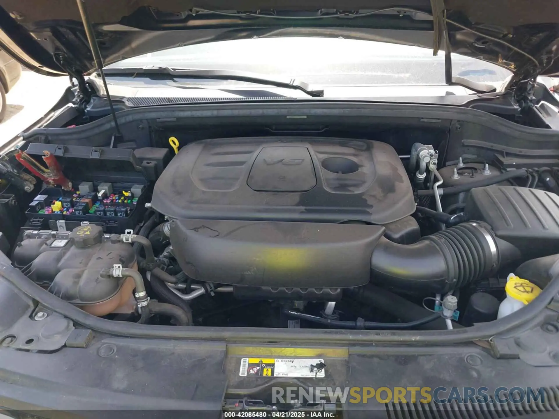 10 Photograph of a damaged car 1C4RJFBG9KC831953 JEEP GRAND CHEROKEE 2019