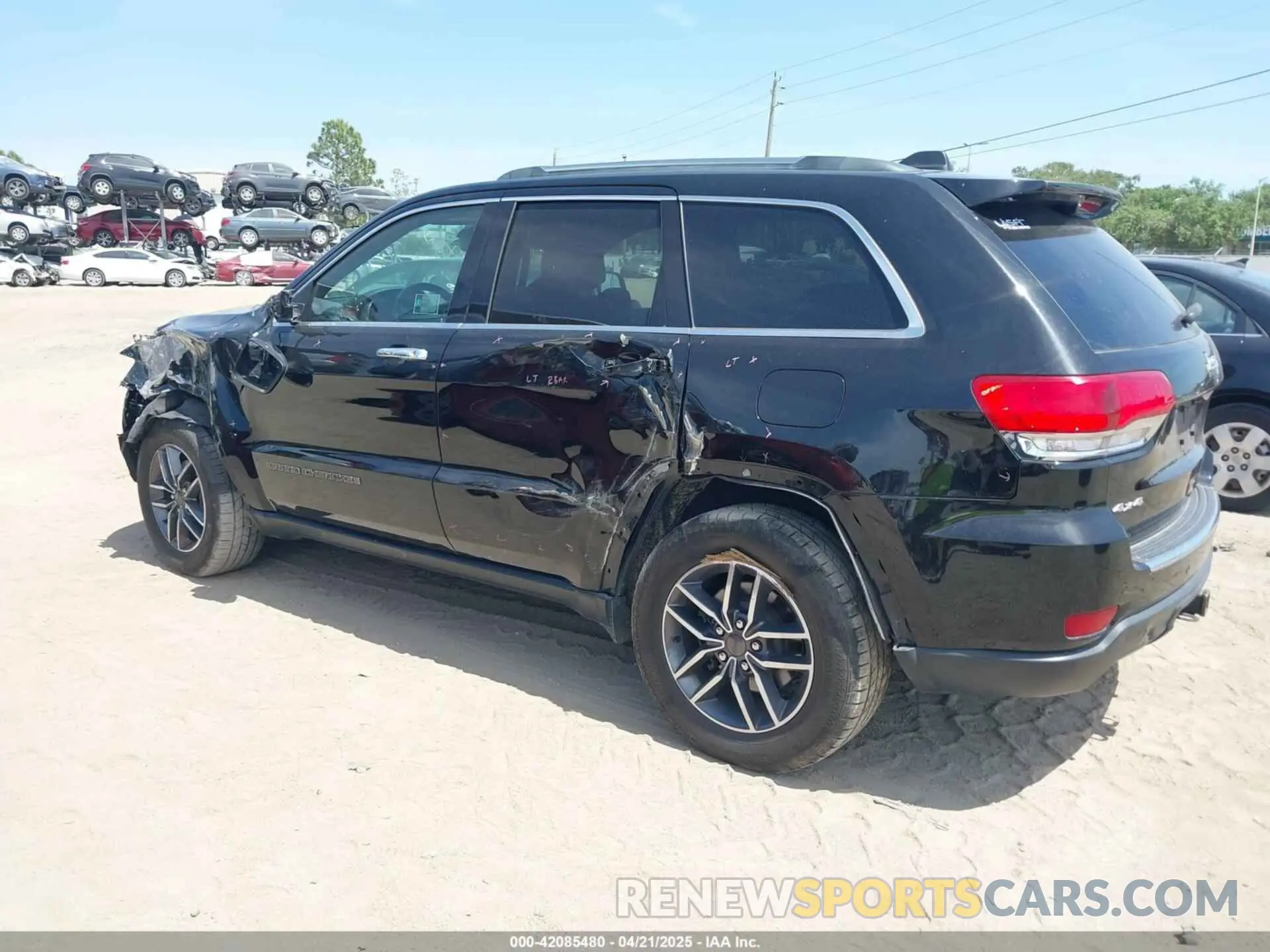 3 Photograph of a damaged car 1C4RJFBG9KC831953 JEEP GRAND CHEROKEE 2019