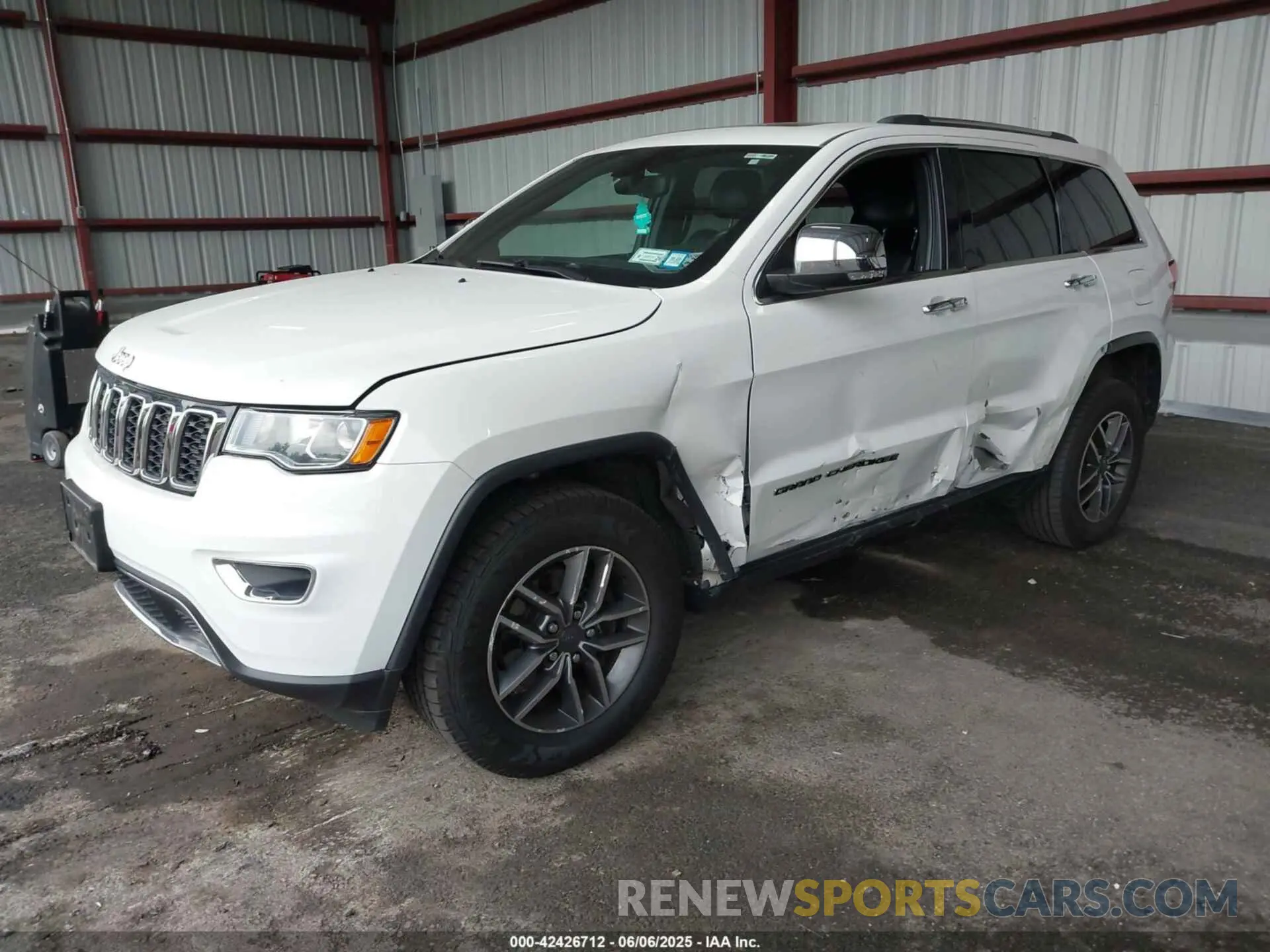 2 Photograph of a damaged car 1C4RJFBGXKC590159 JEEP GRAND CHEROKEE 2019
