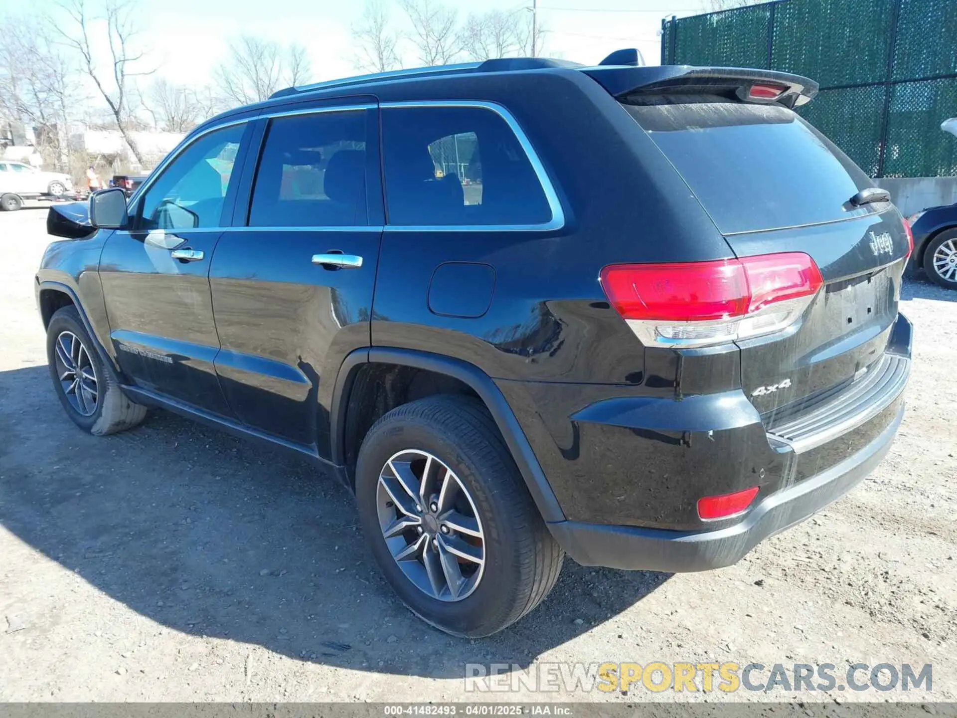 3 Photograph of a damaged car 1C4RJFBGXKC667340 JEEP GRAND CHEROKEE 2019
