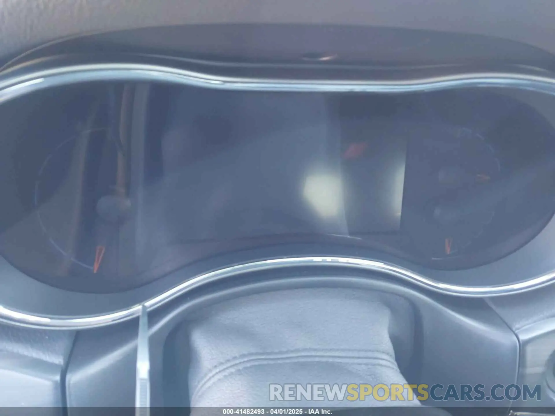 7 Photograph of a damaged car 1C4RJFBGXKC667340 JEEP GRAND CHEROKEE 2019
