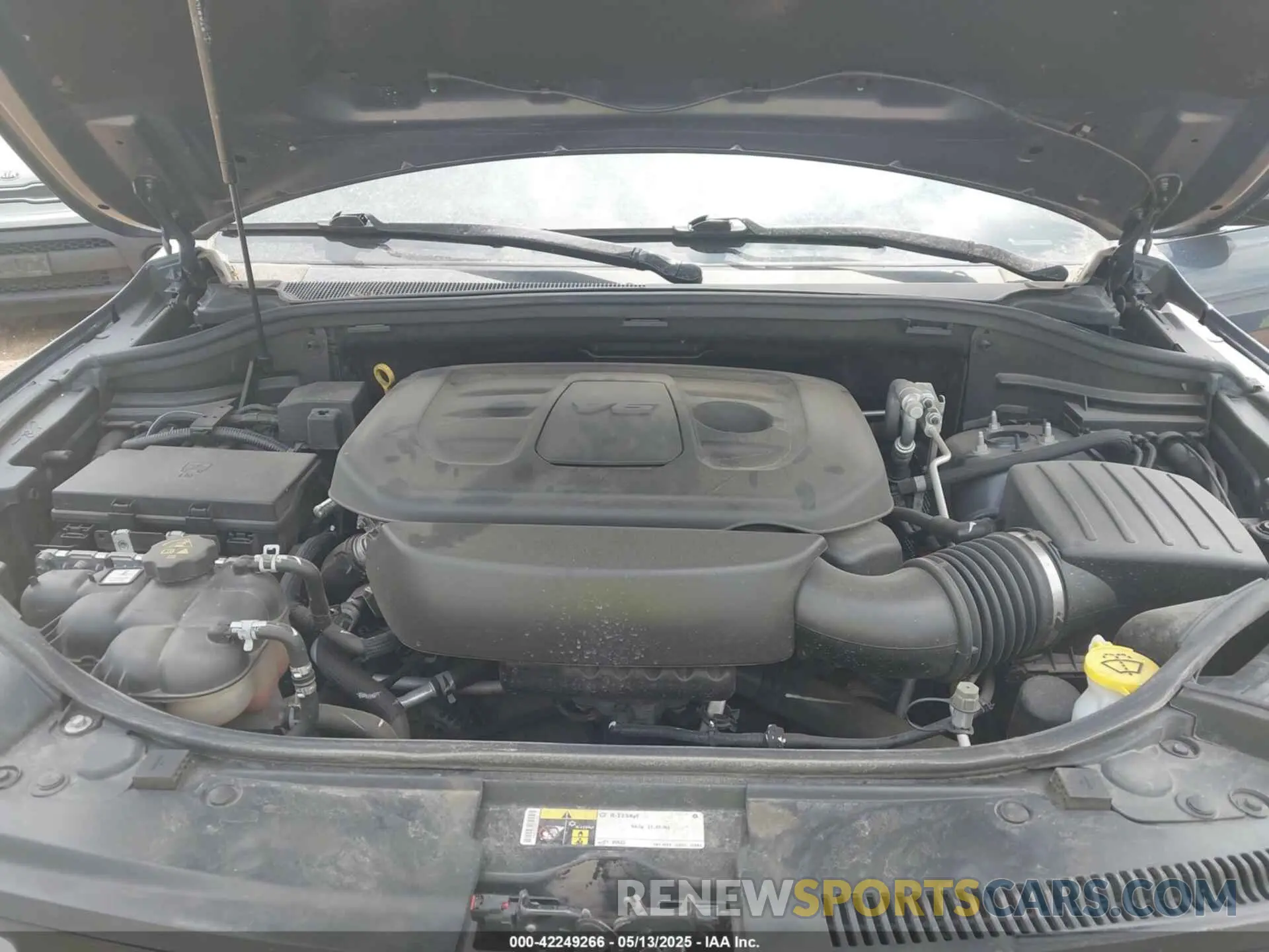 10 Photograph of a damaged car 1C4RJFBGXKC786215 JEEP GRAND CHEROKEE 2019