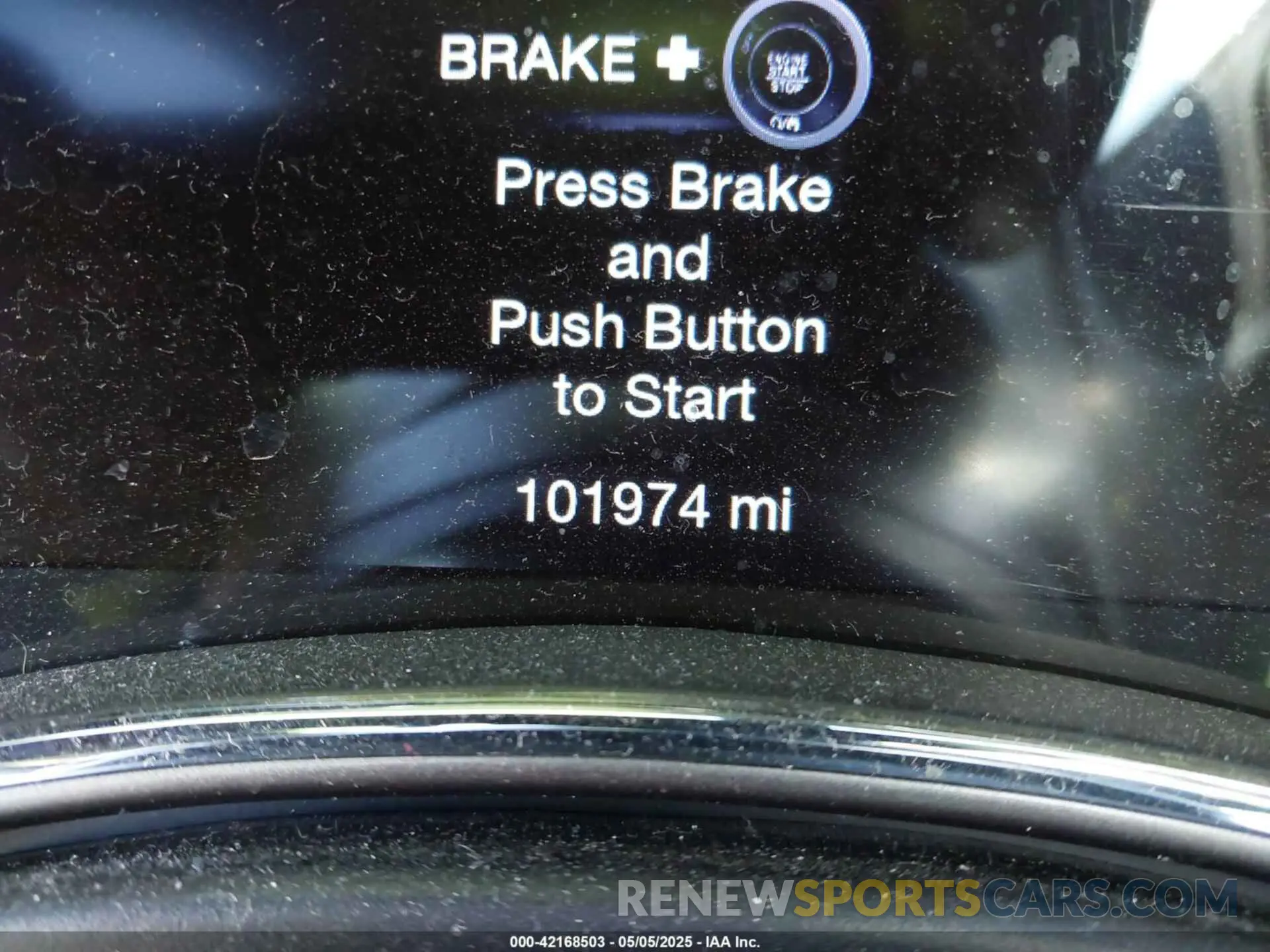 16 Photograph of a damaged car 1C4RJFBGXKC842475 JEEP GRAND CHEROKEE 2019