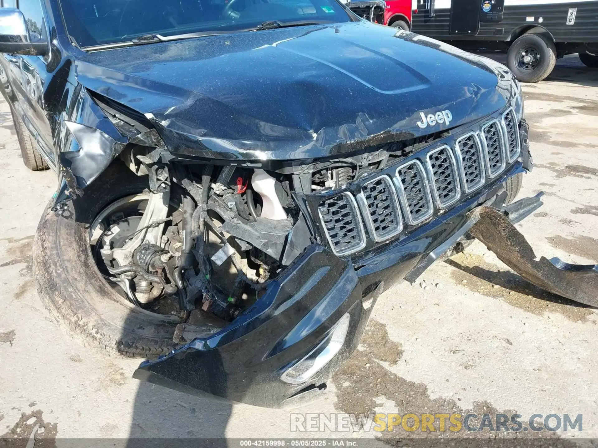 6 Photograph of a damaged car 1C4RJFBT9KC610351 JEEP GRAND CHEROKEE 2019