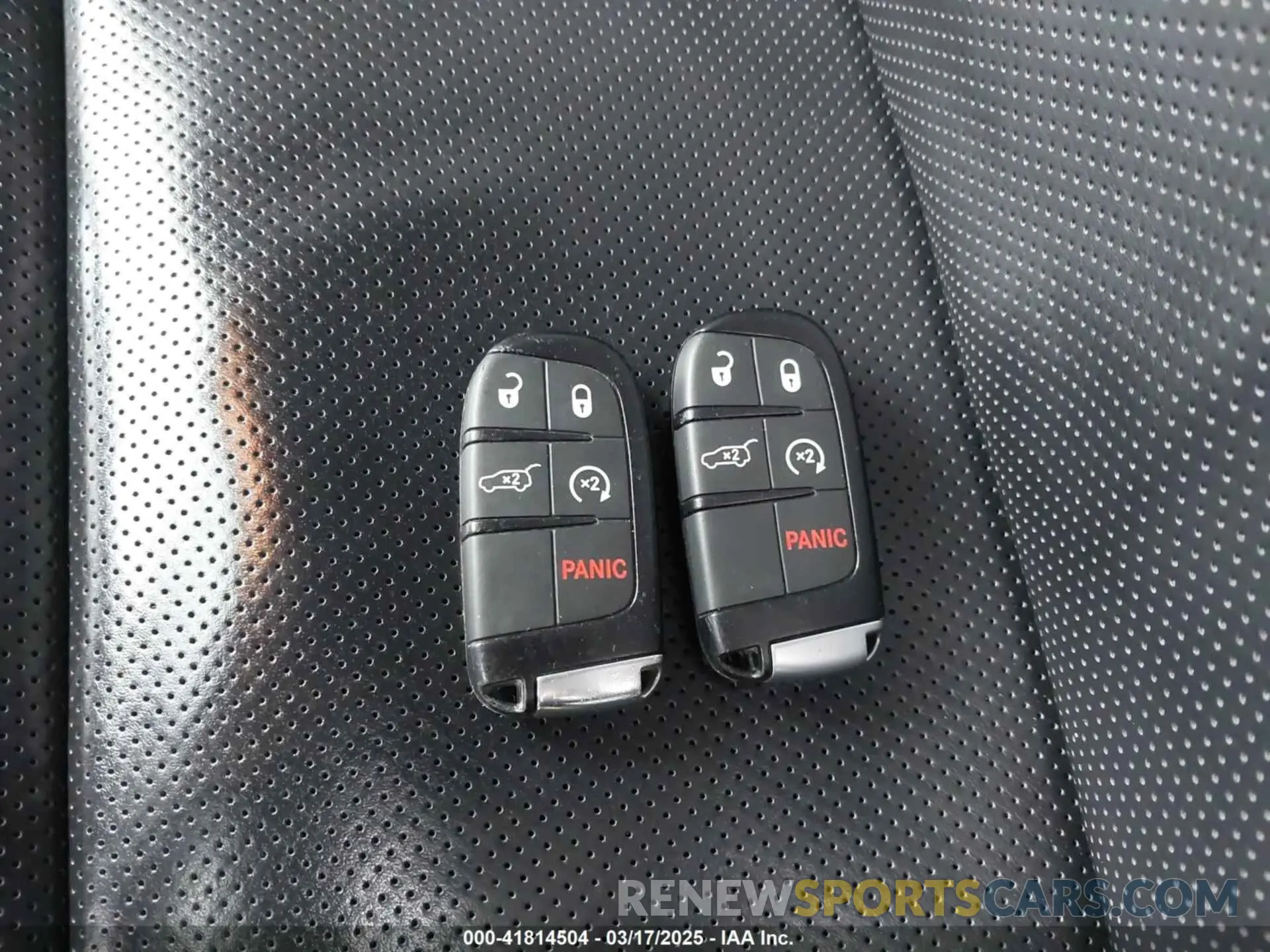 11 Photograph of a damaged car 1C4RJFCG0KC554110 JEEP GRAND CHEROKEE 2019