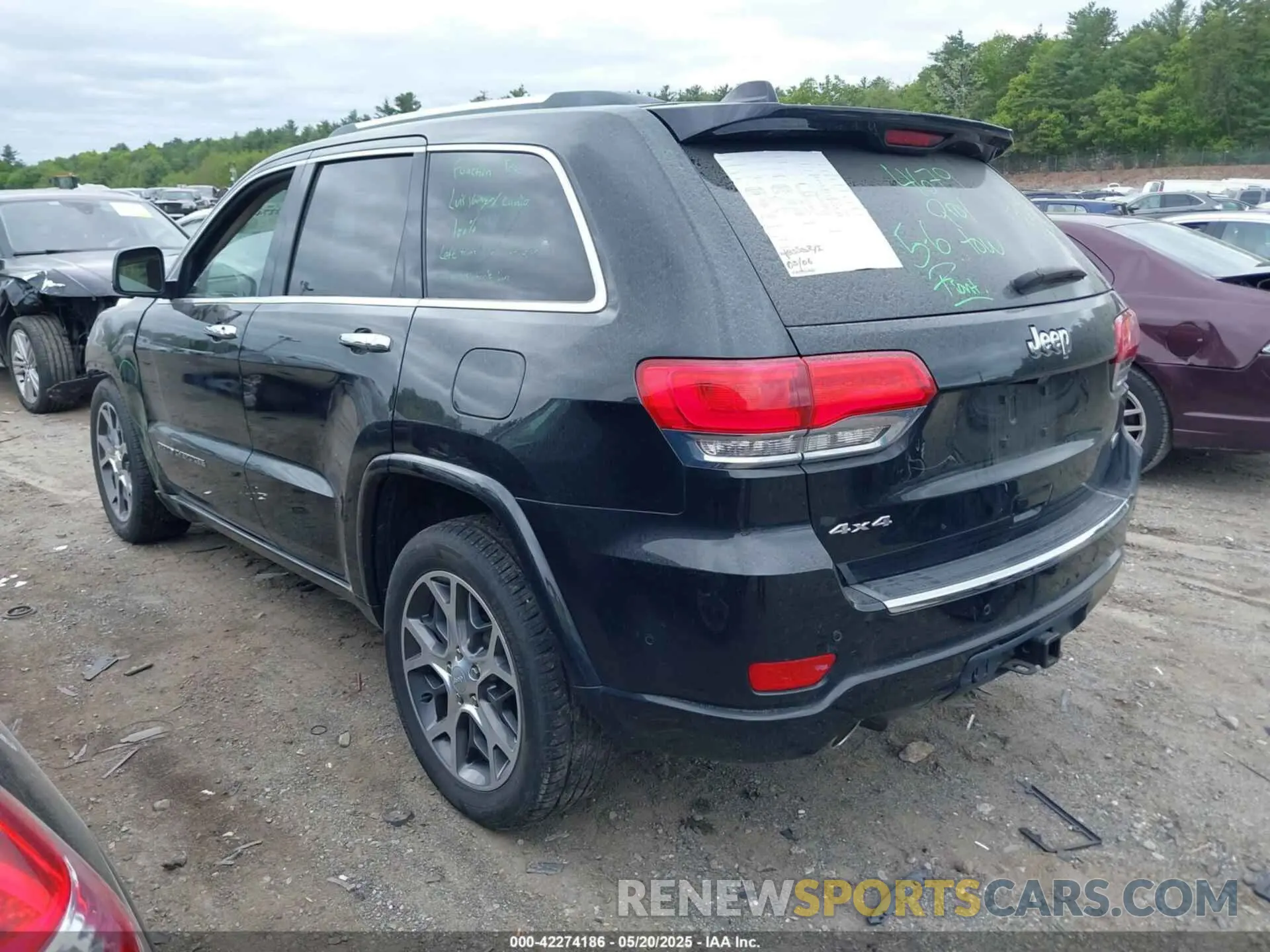 3 Photograph of a damaged car 1C4RJFCG2KC591143 JEEP GRAND CHEROKEE 2019