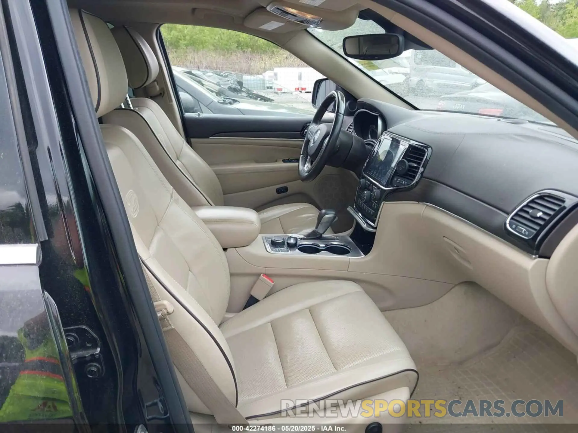 5 Photograph of a damaged car 1C4RJFCG2KC591143 JEEP GRAND CHEROKEE 2019